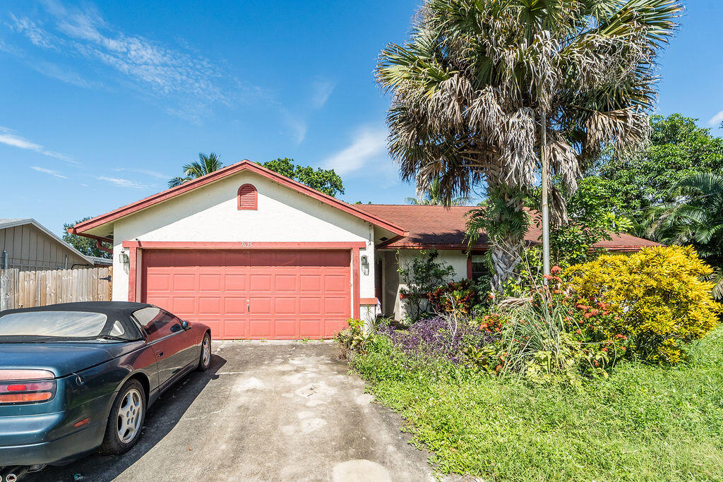 7625 Canal Drive Property Photo 1