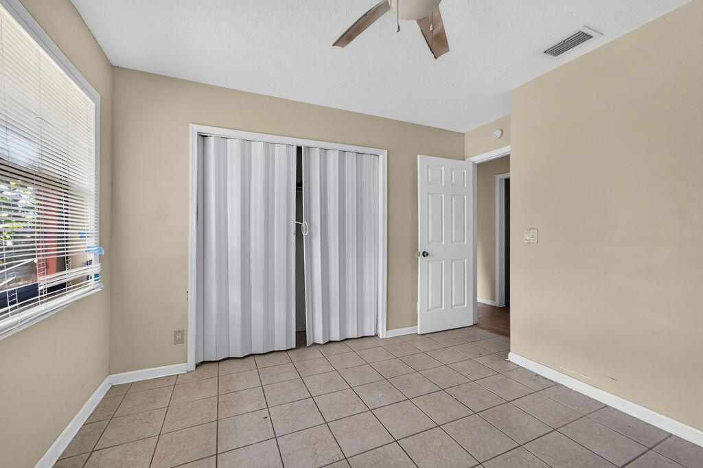 7625 Canal Drive Property Photo 7