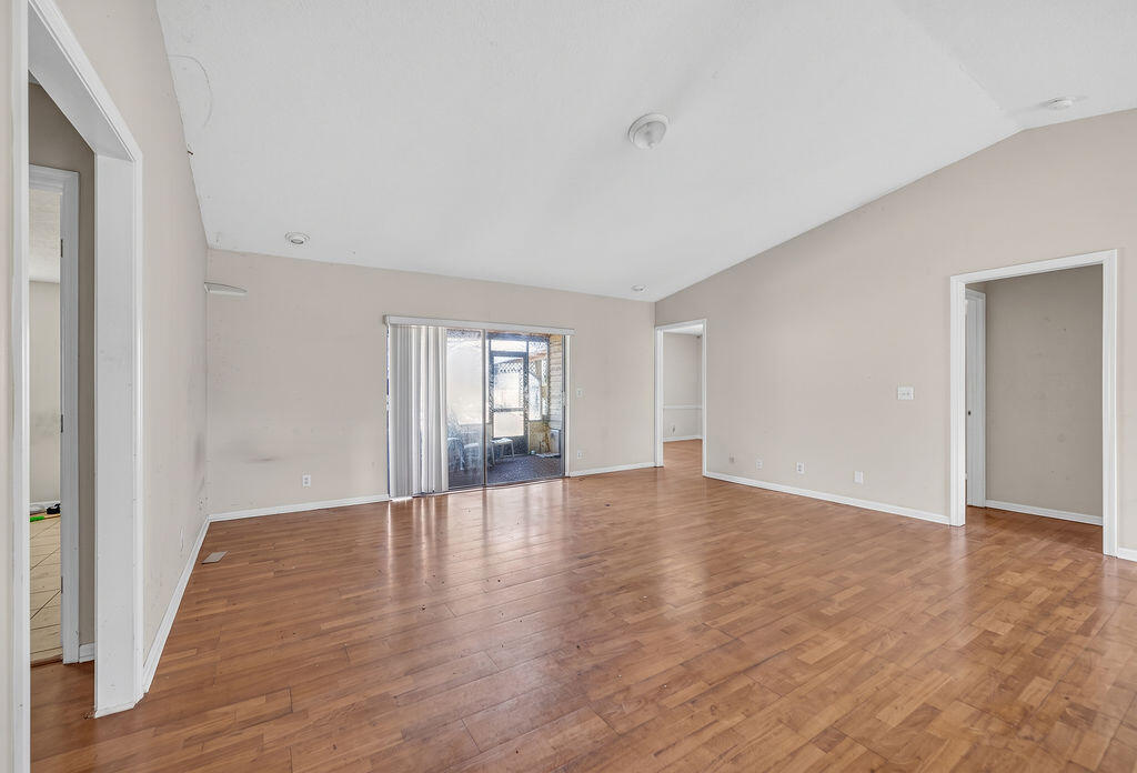 7625 Canal Drive Property Photo 22