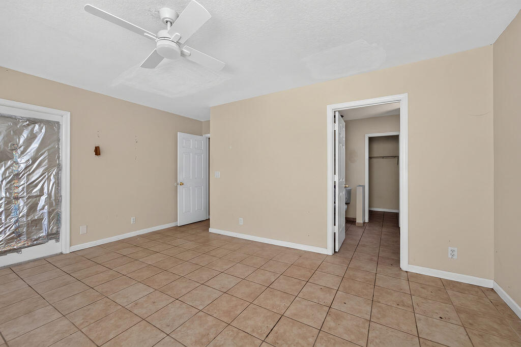 7625 Canal Drive Property Photo 25