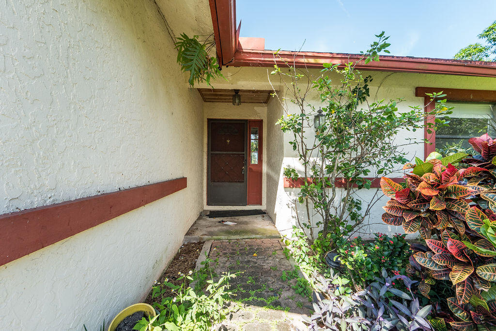 7625 Canal Drive Property Photo 32