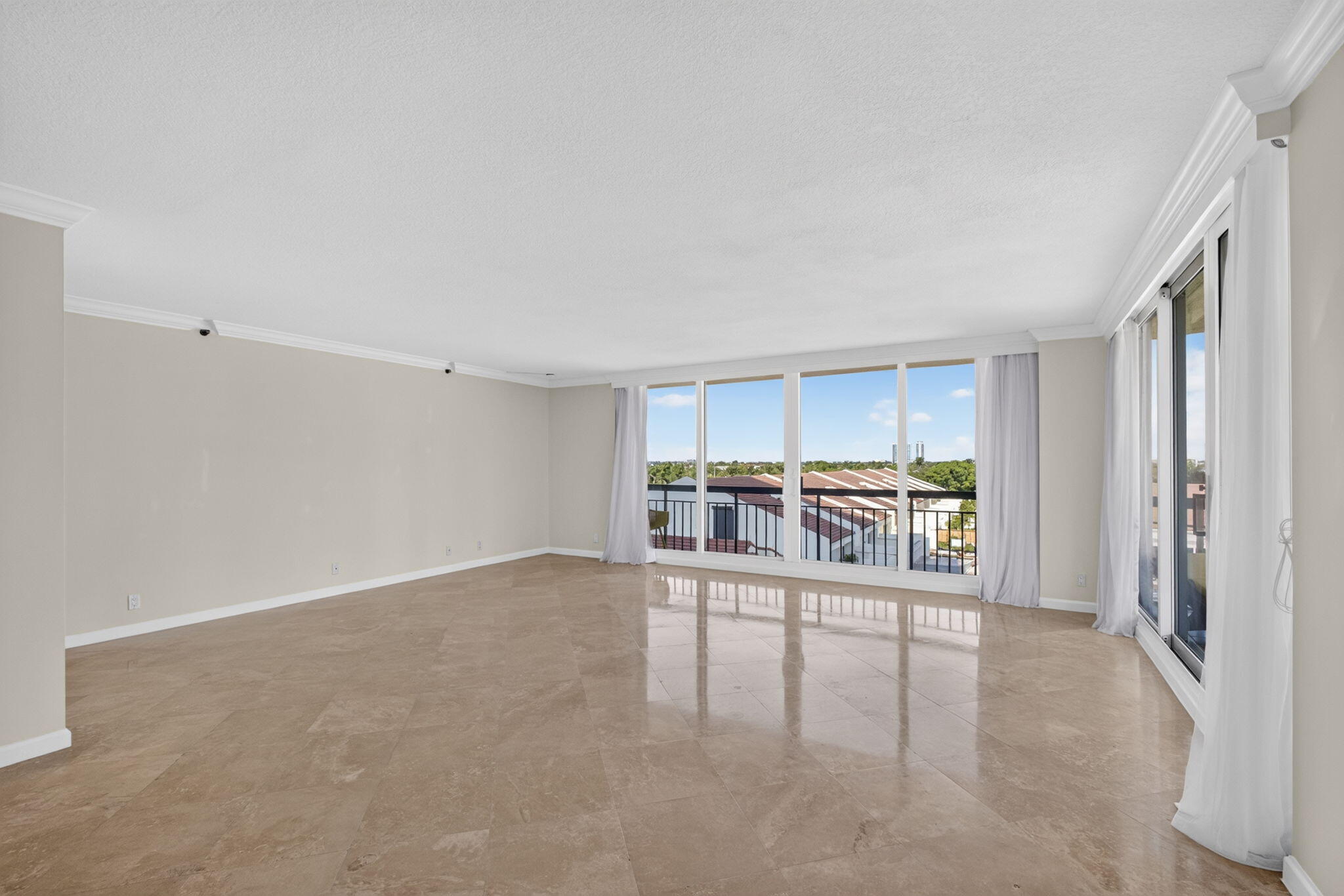 4000 N Ocean Drive 403 Property Photo 16
