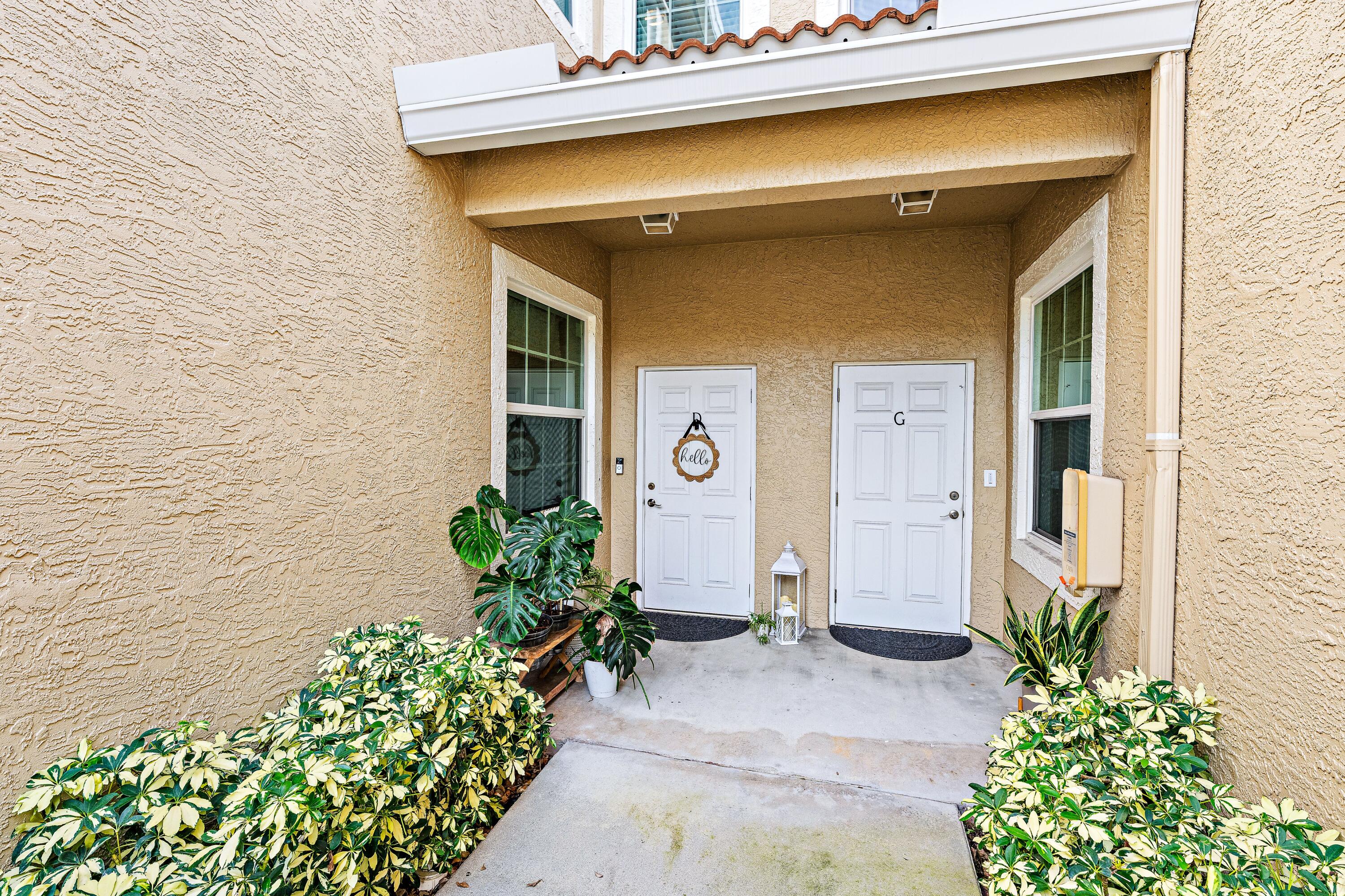 111 Lighthouse Circle D Property Photo 1