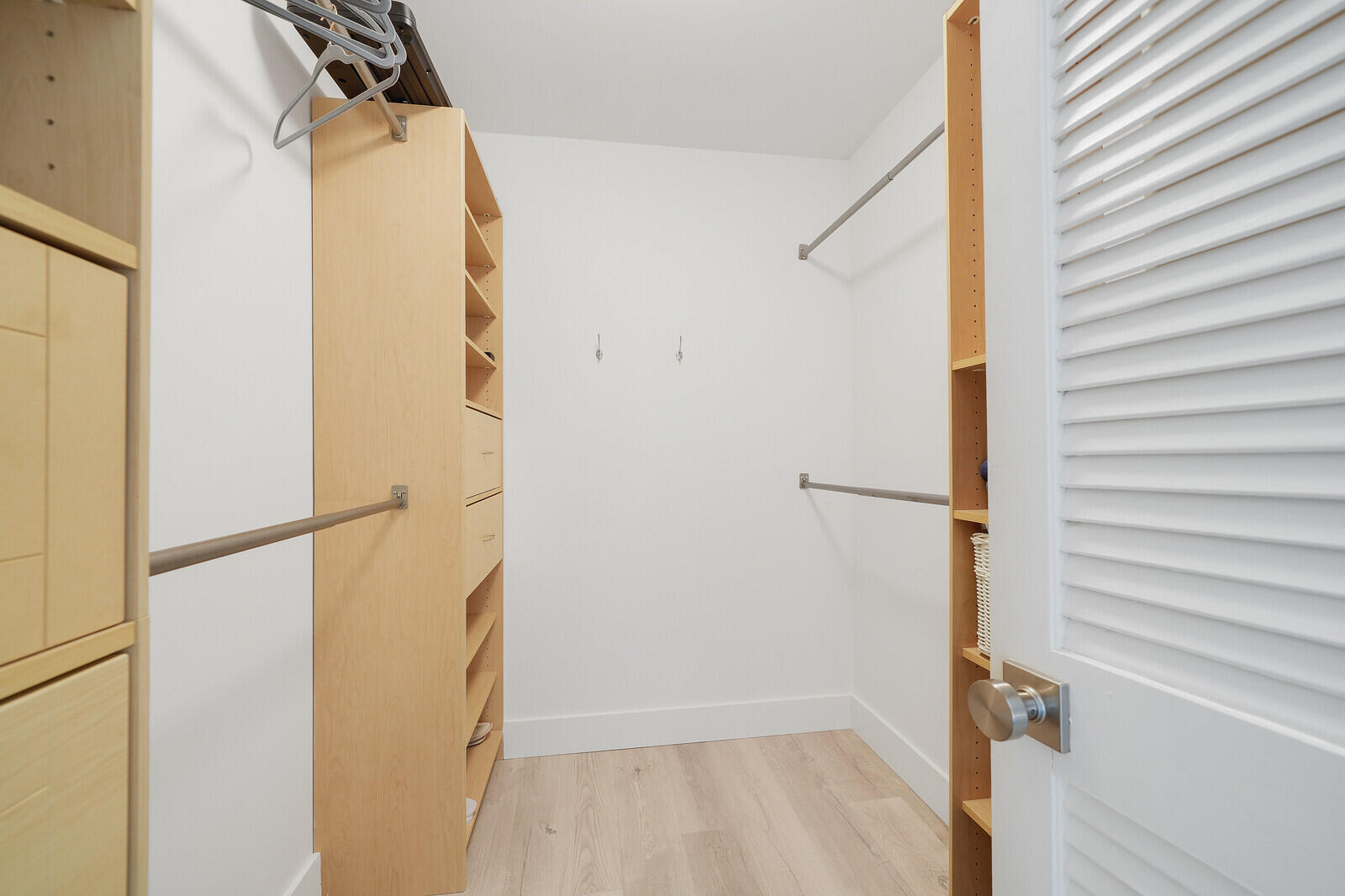 2697 N Ocean Boulevard F-403 Property Photo 27