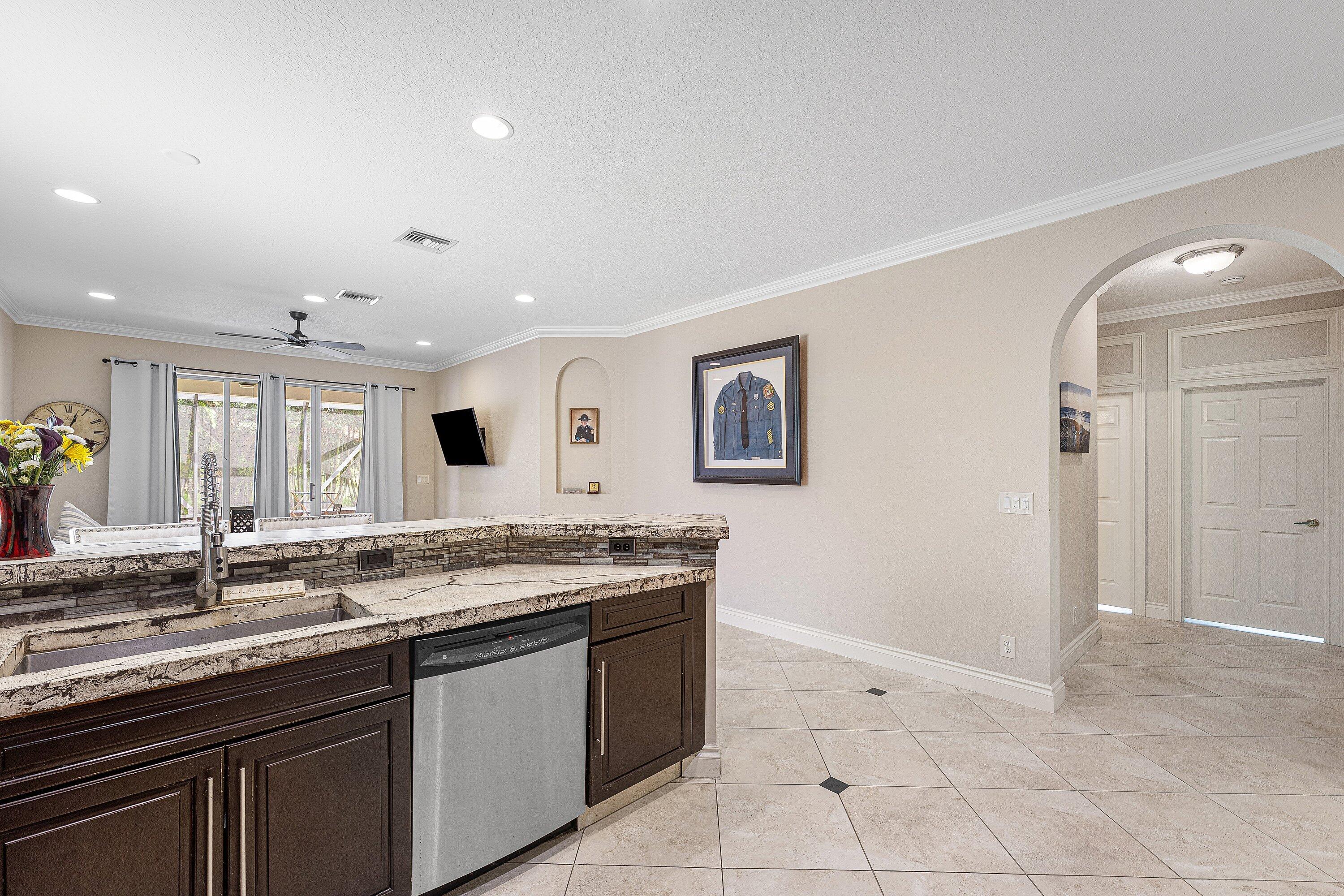 310 Venice Boulevard 310 Property Photo 14