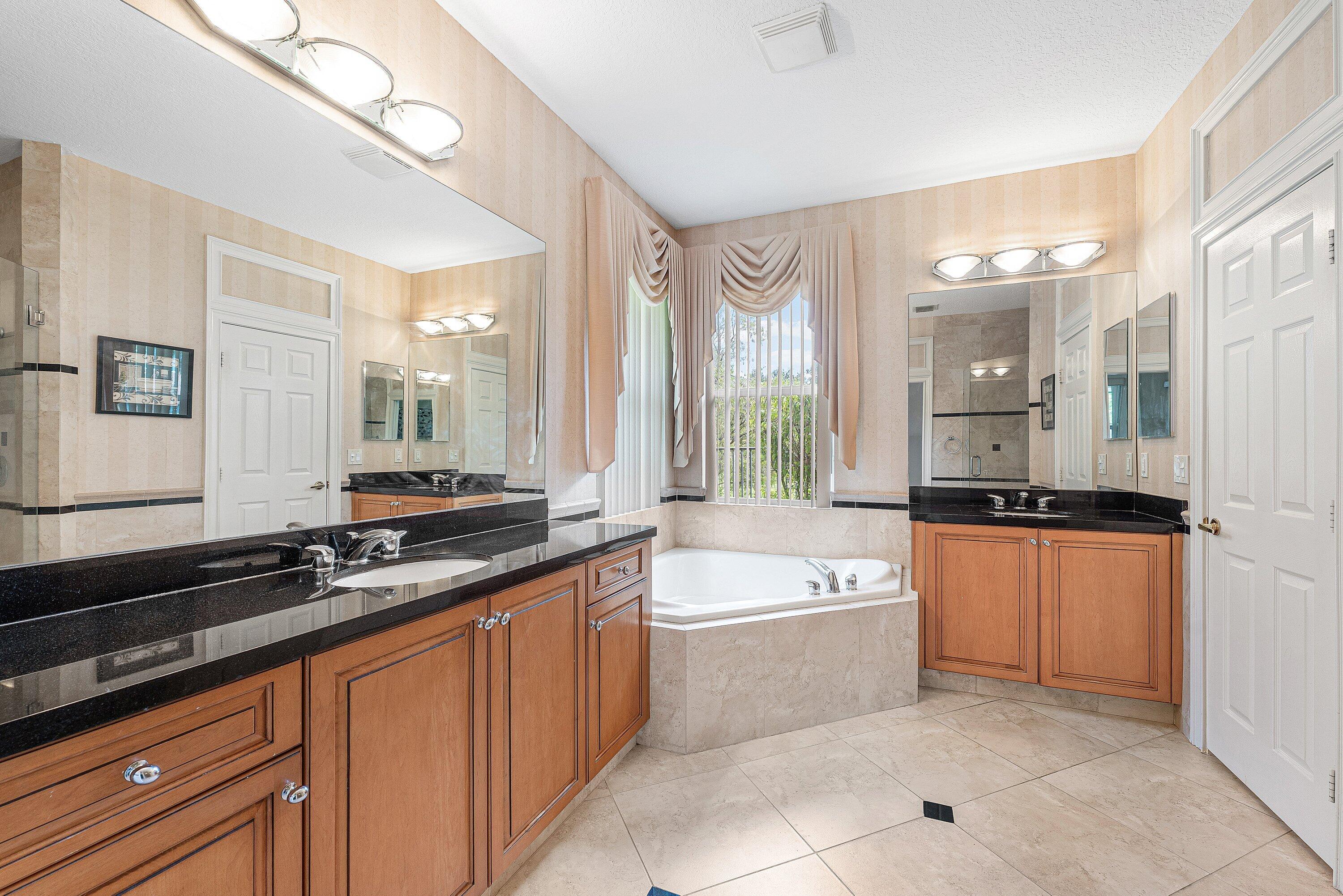 310 Venice Boulevard 310 Property Photo 25