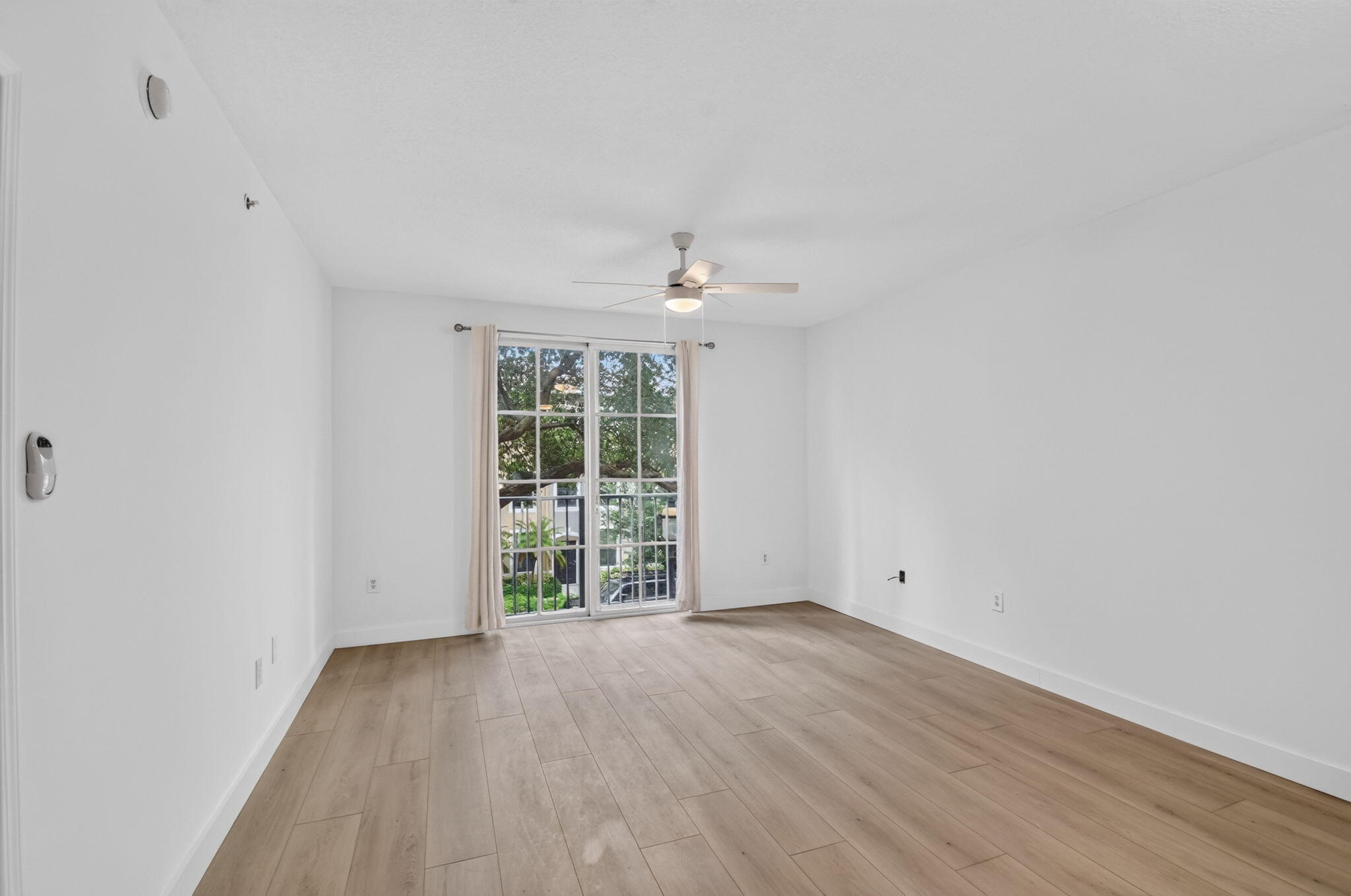 630 S Sapodilla Avenue 223 Property Photo 9