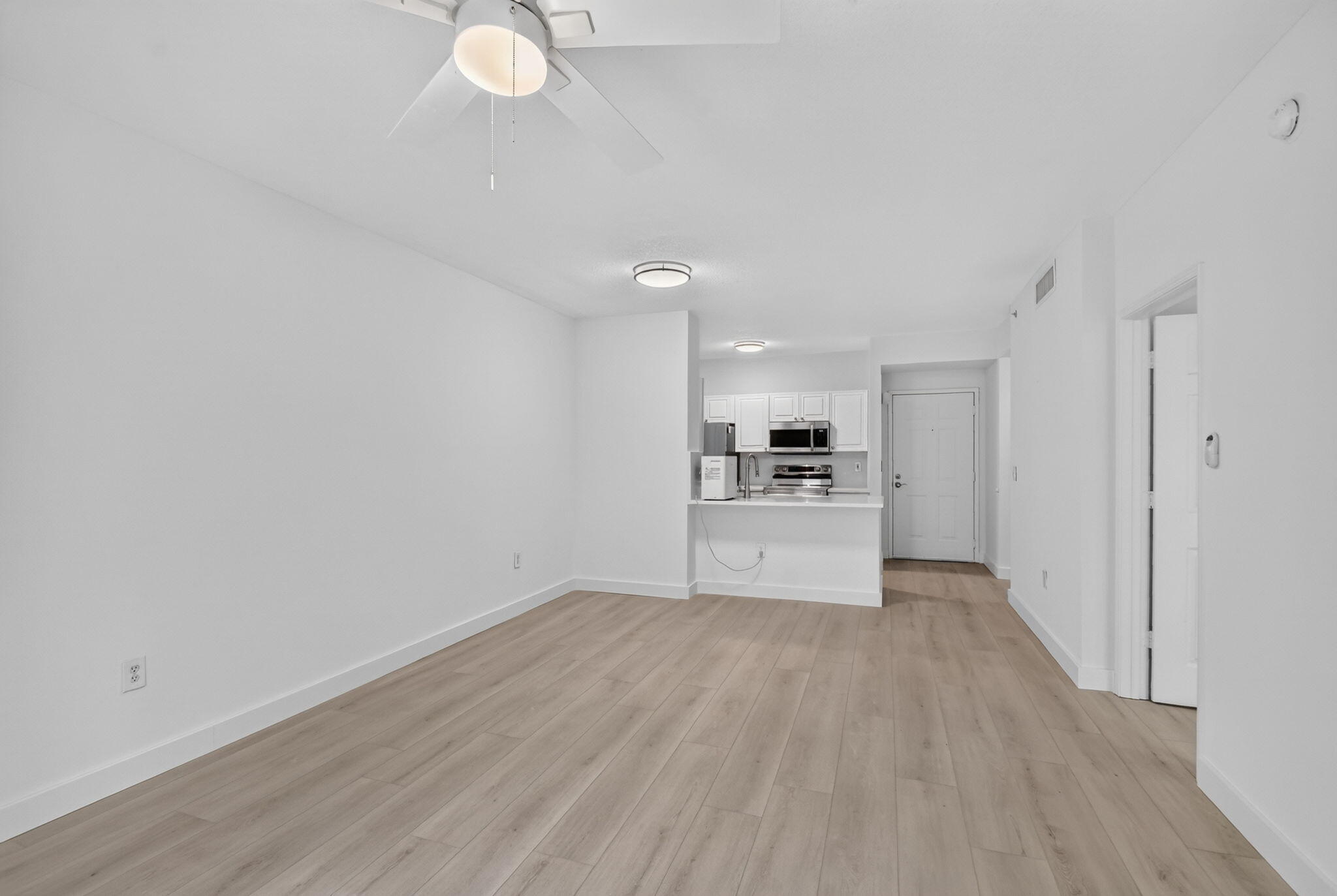 630 S Sapodilla Avenue 223 Property Photo 10