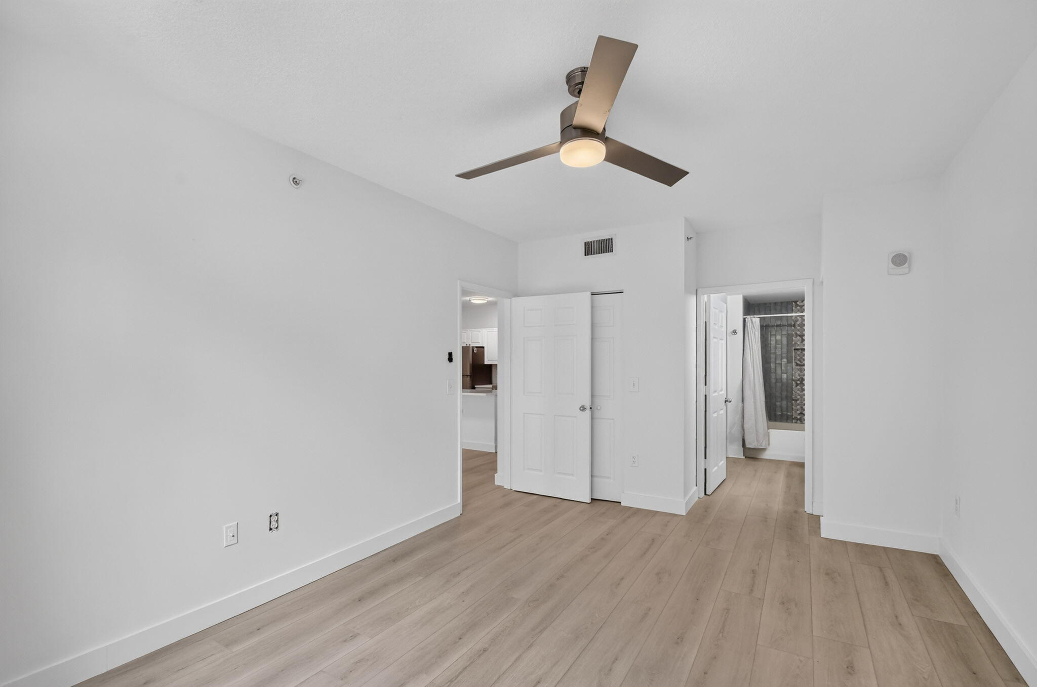 630 S Sapodilla Avenue 223 Property Photo 17