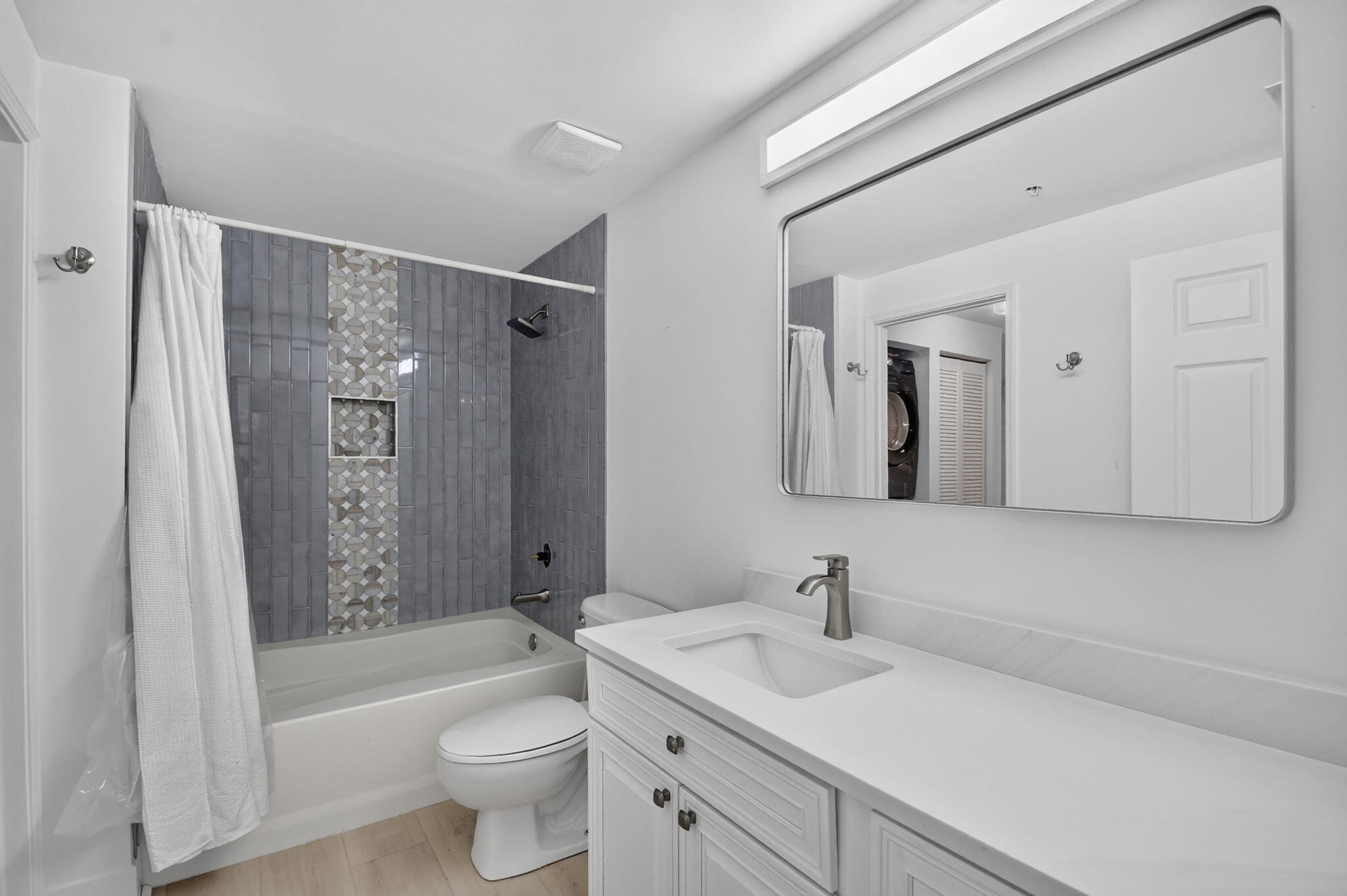 630 S Sapodilla Avenue 223 Property Photo 18