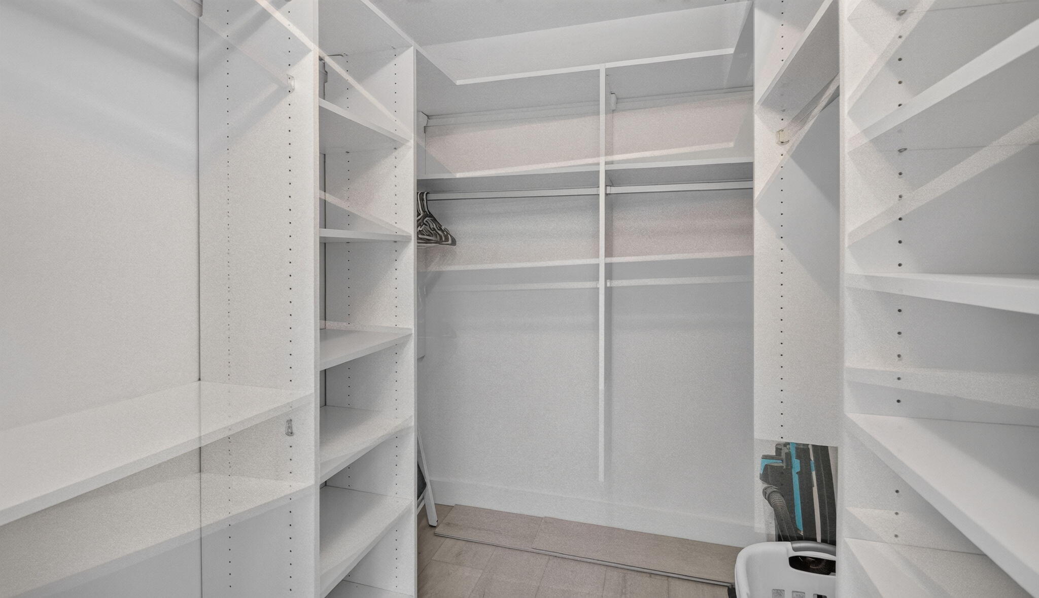 630 S Sapodilla Avenue 223 Property Photo 22