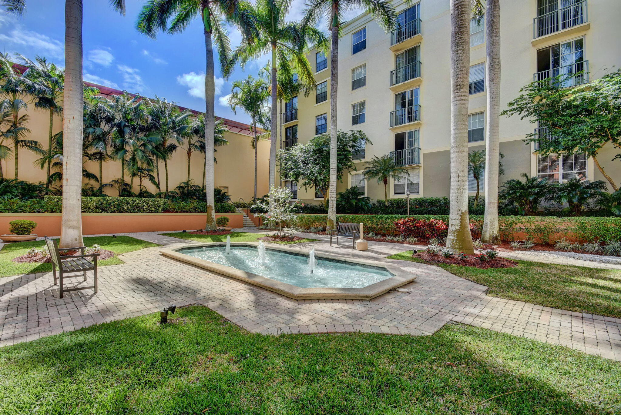 630 S Sapodilla Avenue 223 Property Photo 33