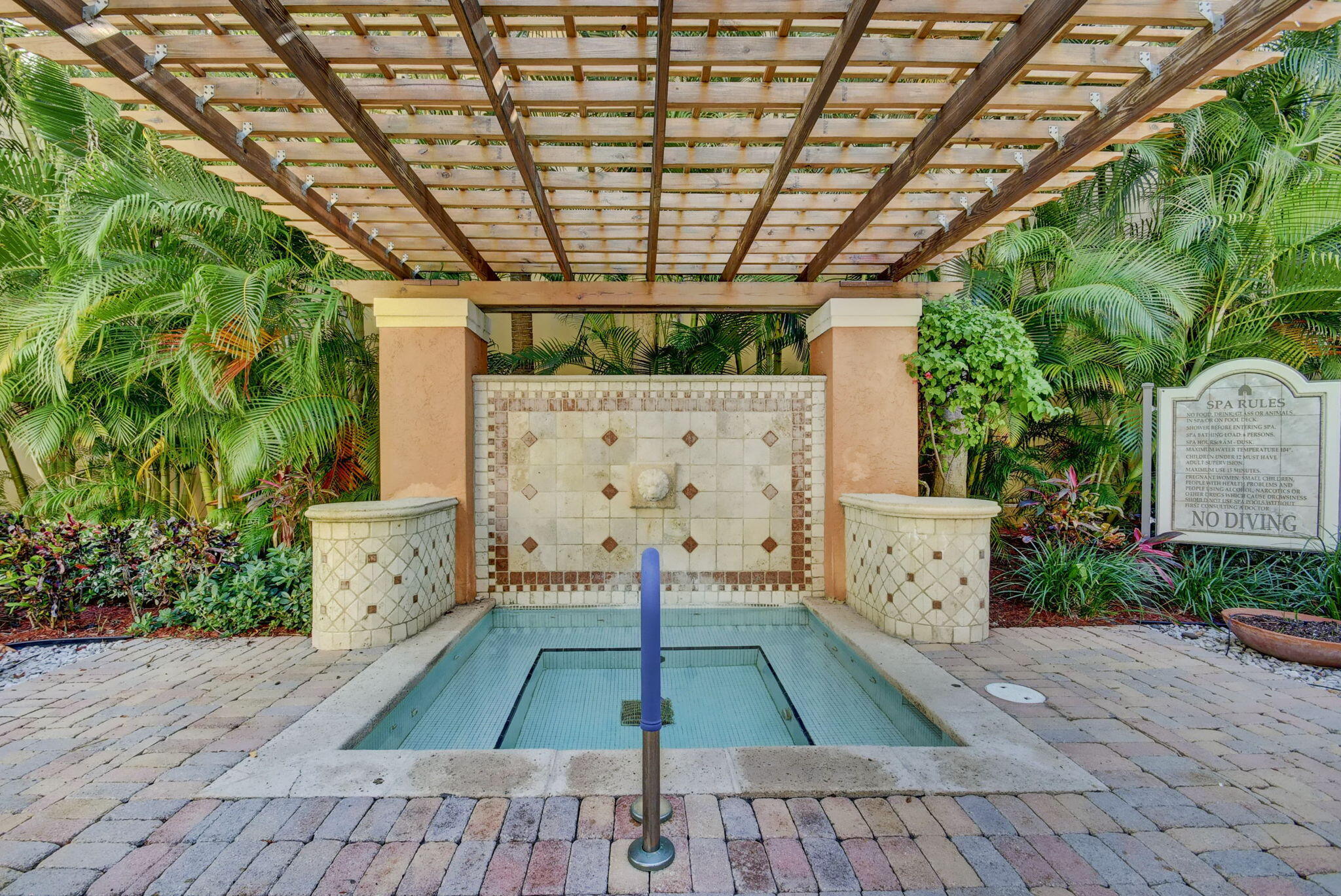 630 S Sapodilla Avenue 223 Property Photo 36