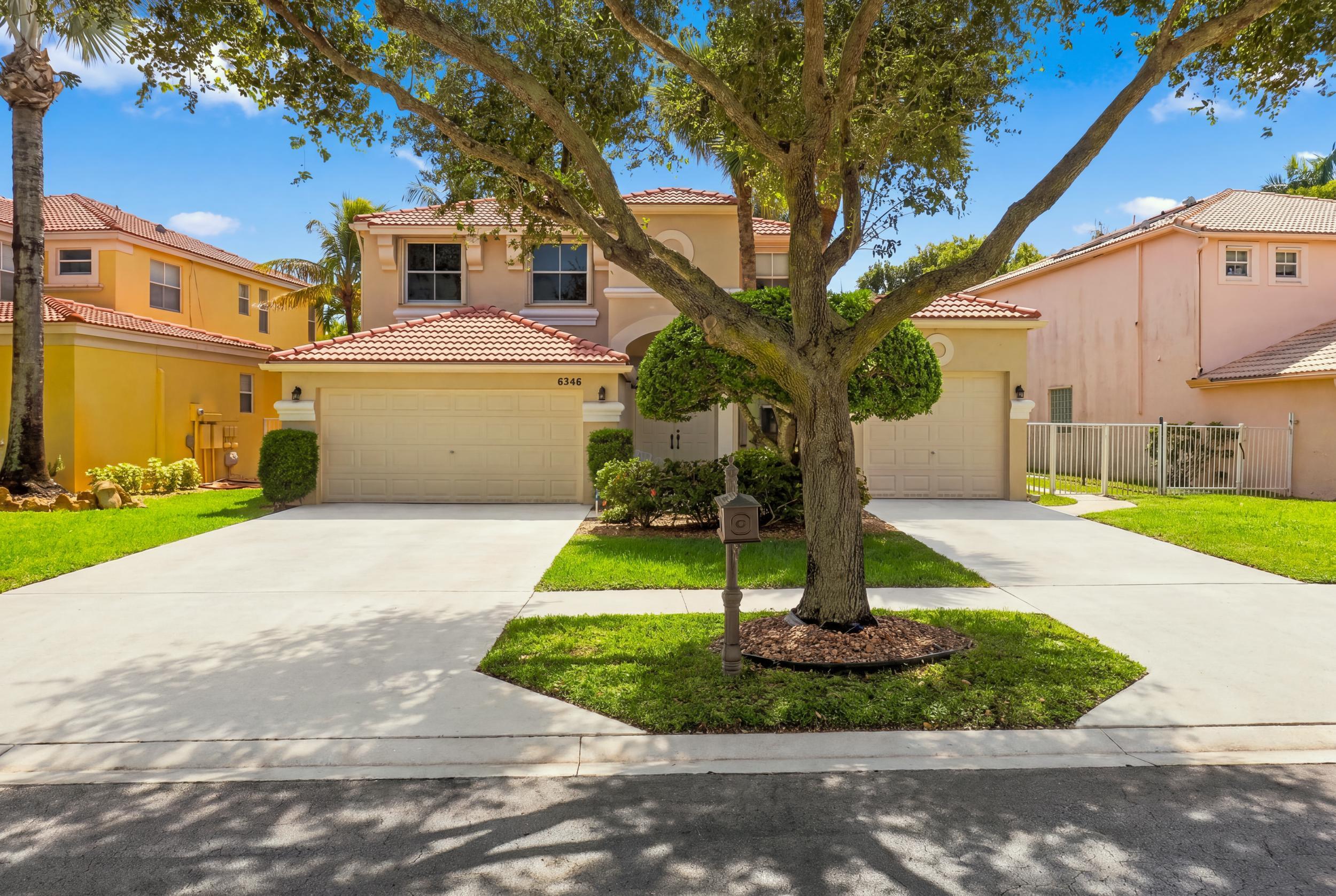 6346 Stonehurst Circle Property Photo 1