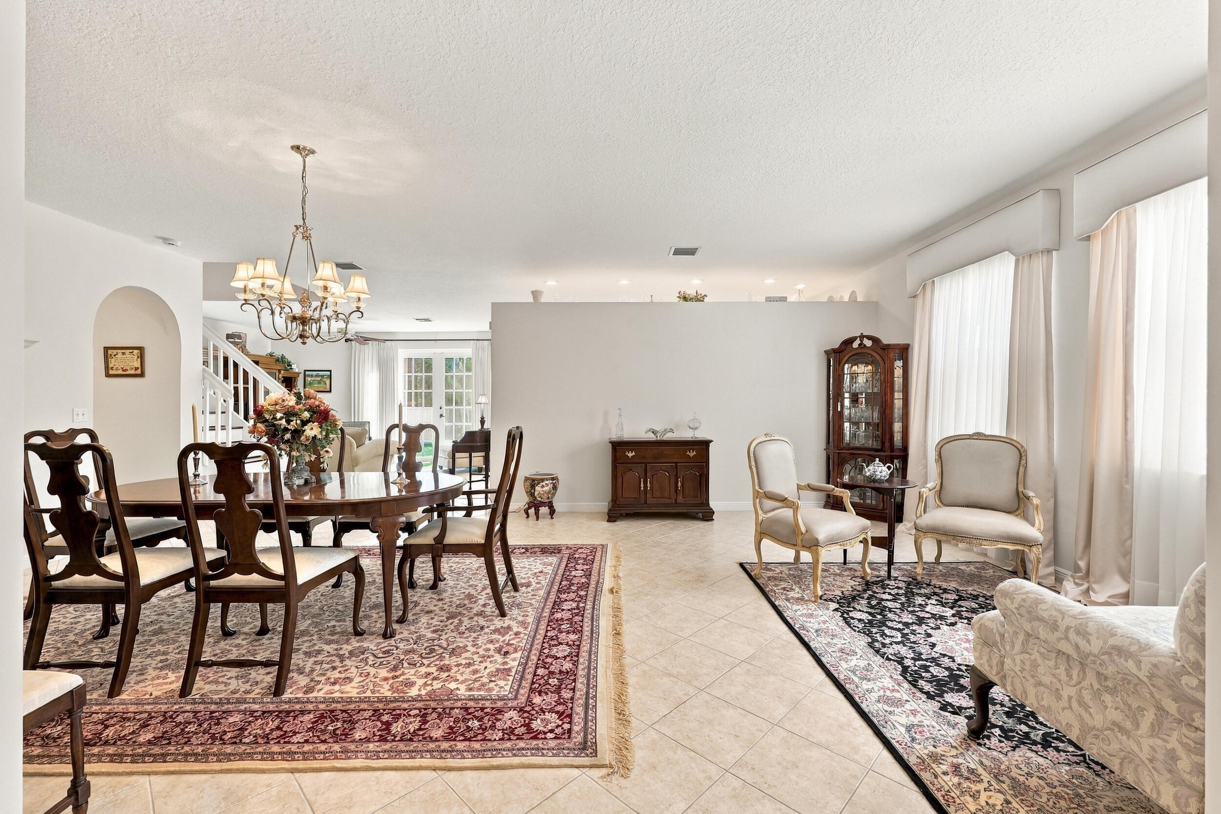 6346 Stonehurst Circle Property Photo 10