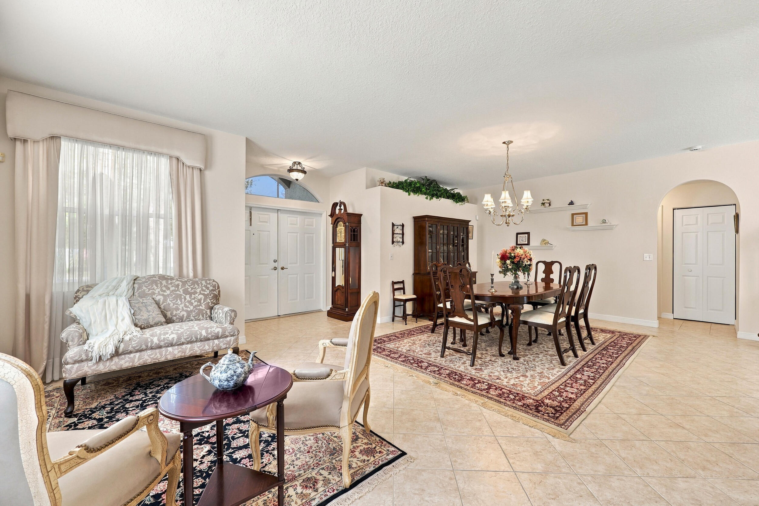 6346 Stonehurst Circle Property Photo 11