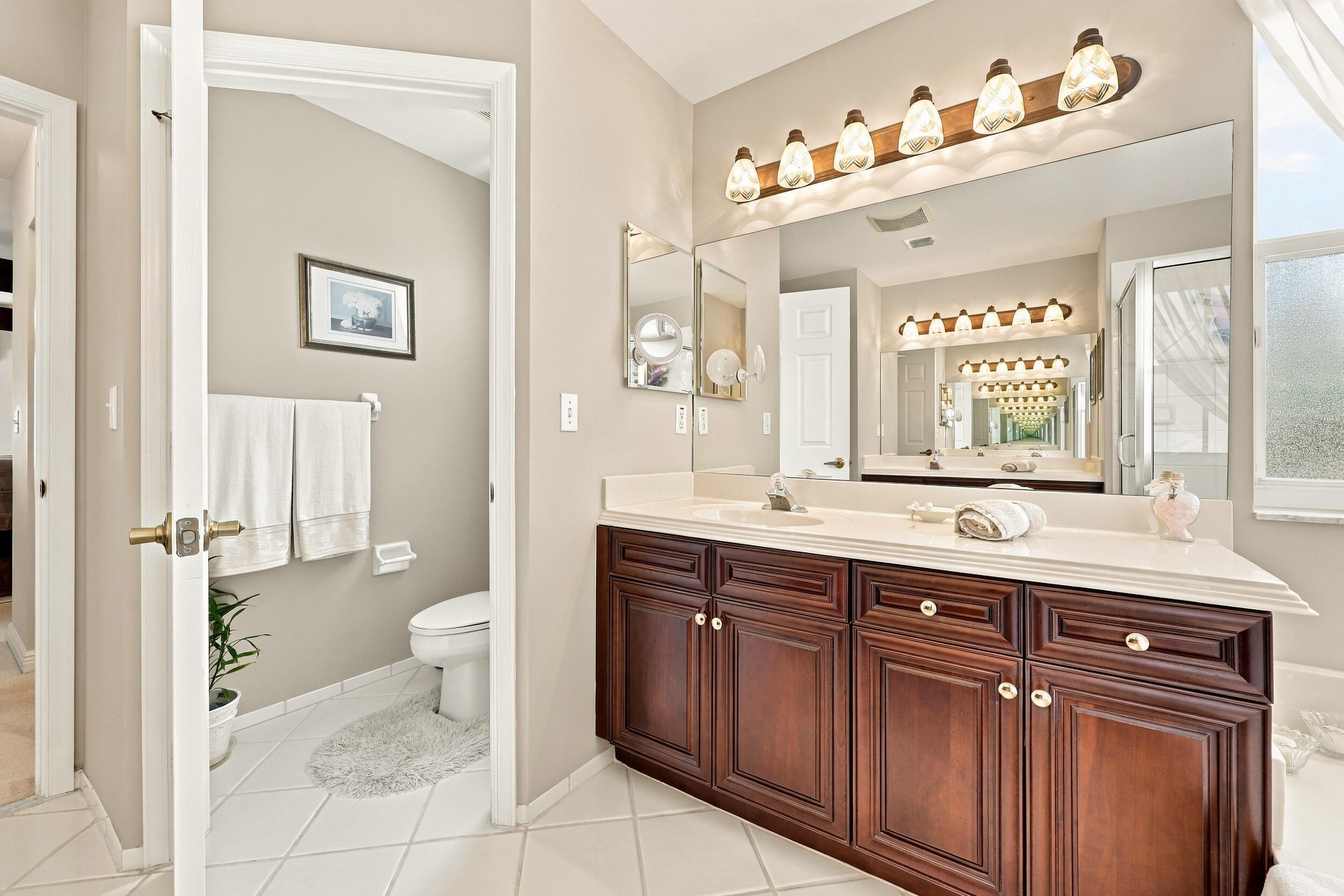 6346 Stonehurst Circle Property Photo 22