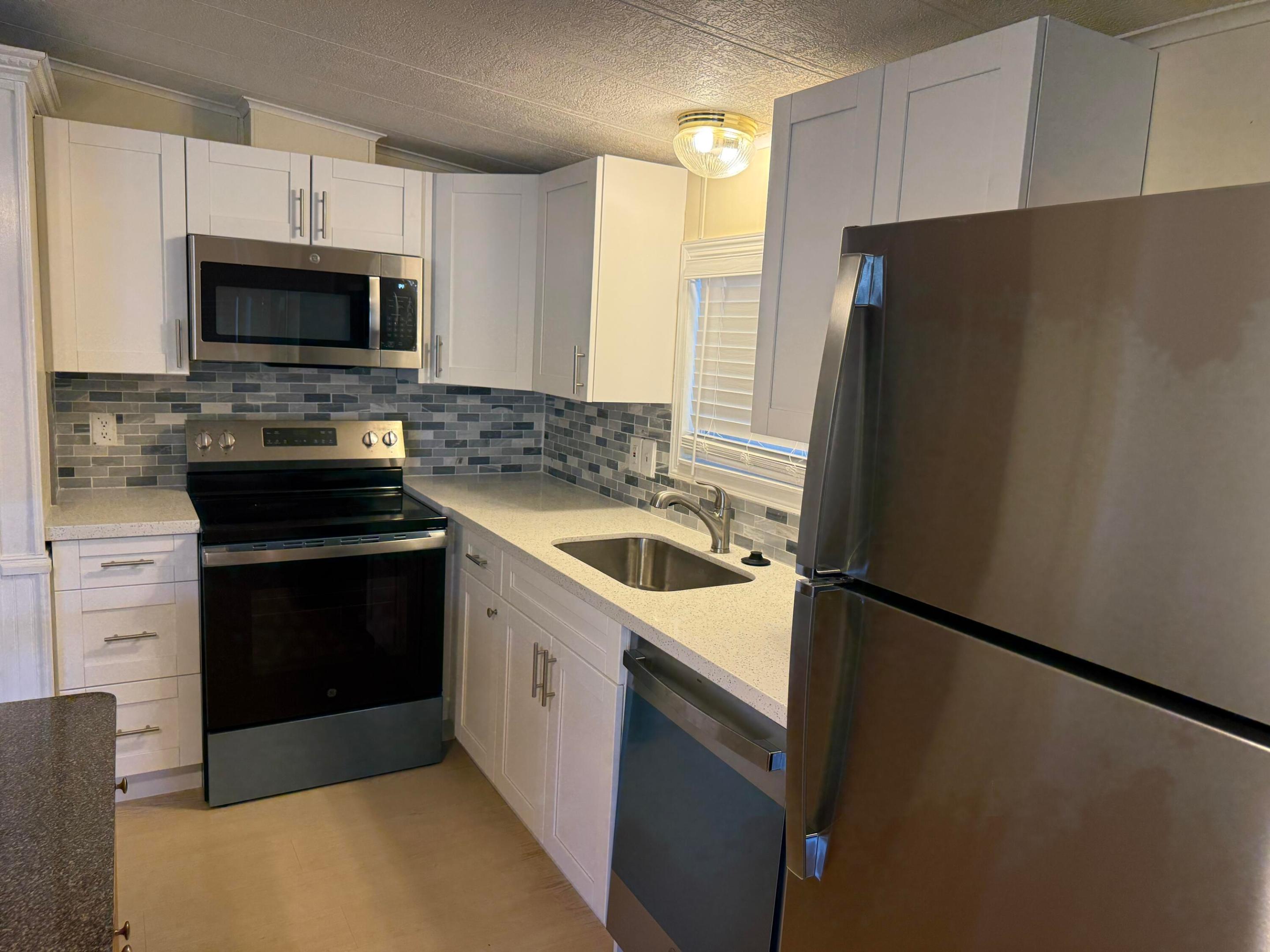 3004 Sw 50th Street Property Photo 1