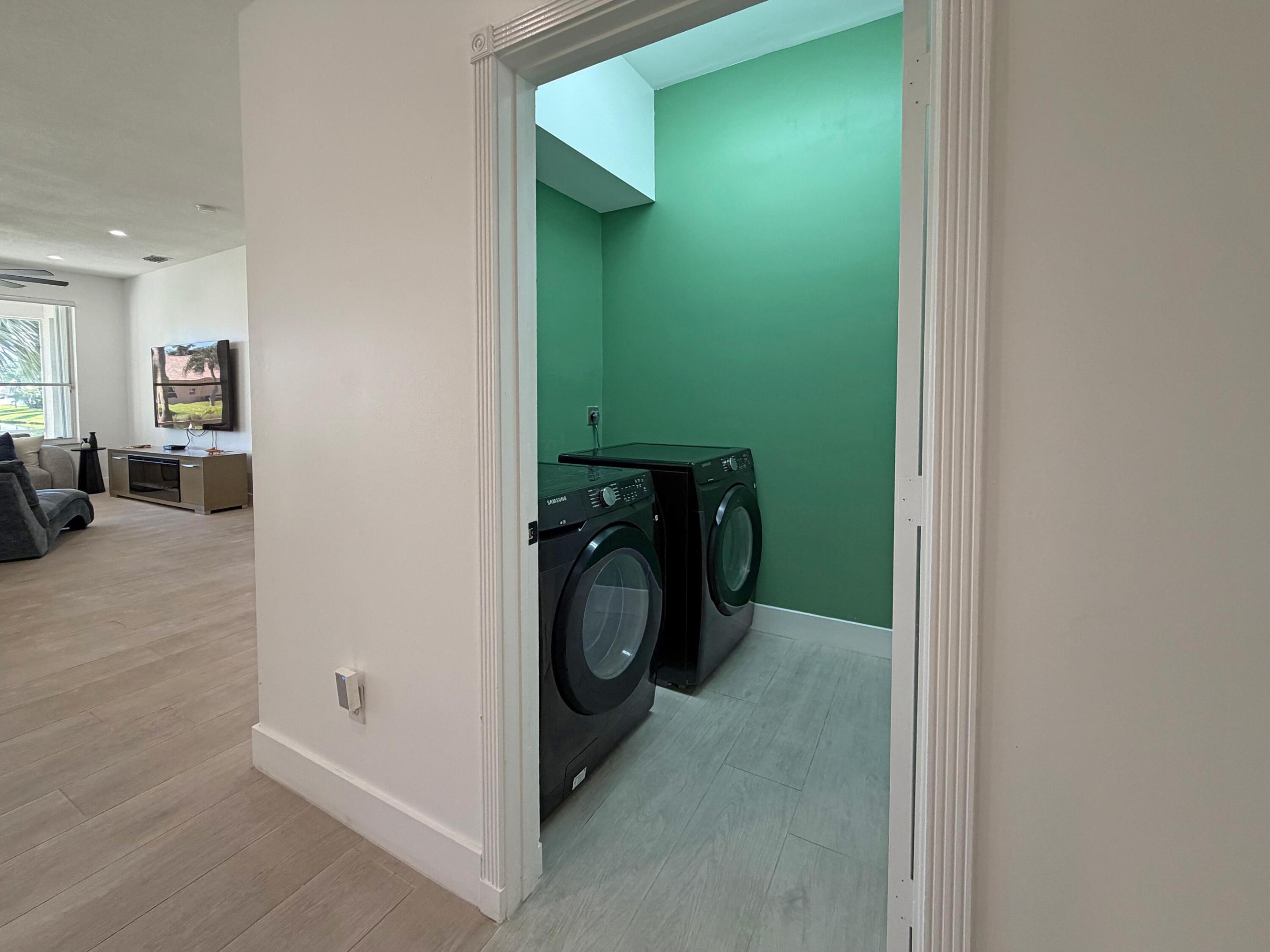 7649 Eagle Point Drive Property Photo 4