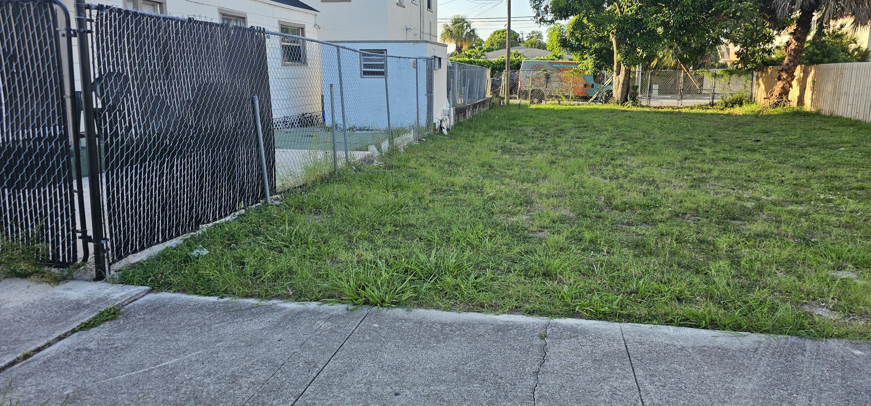 1009 State Street Property Photo 3