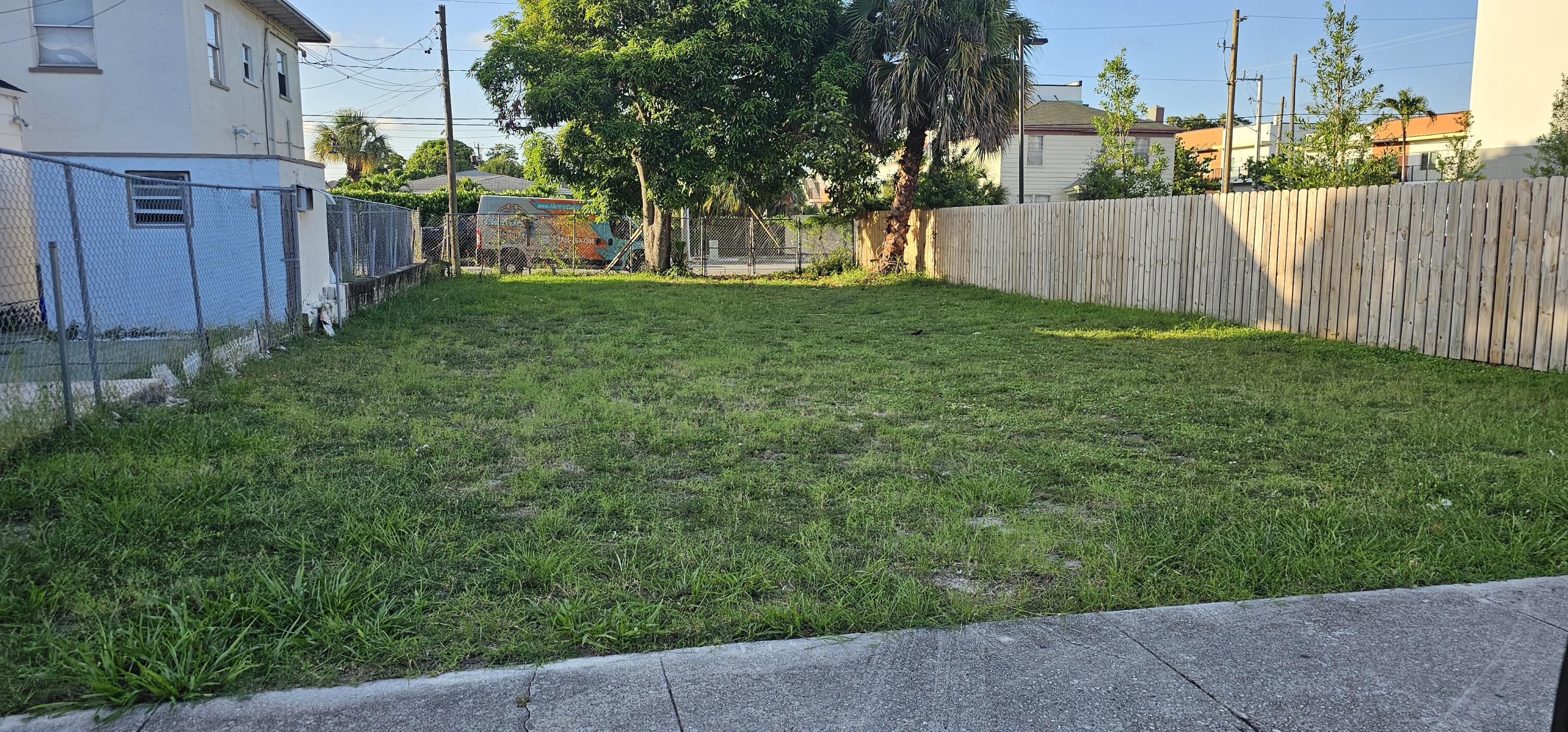 1009 State Street Property Photo 4