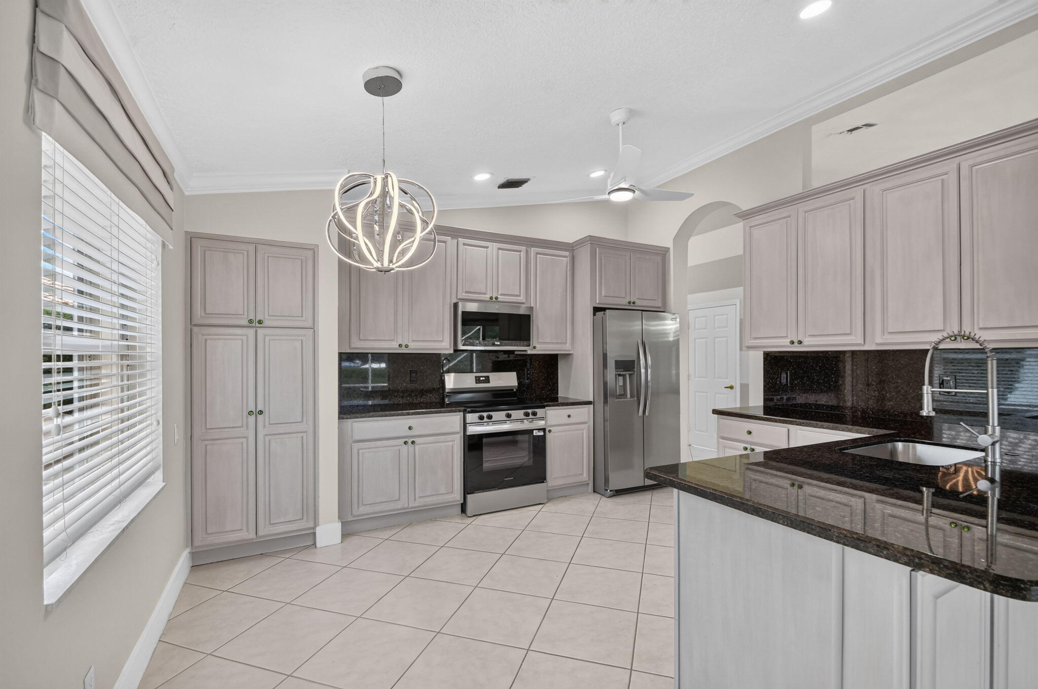 6649 Sherbrook Drive Property Photo 14