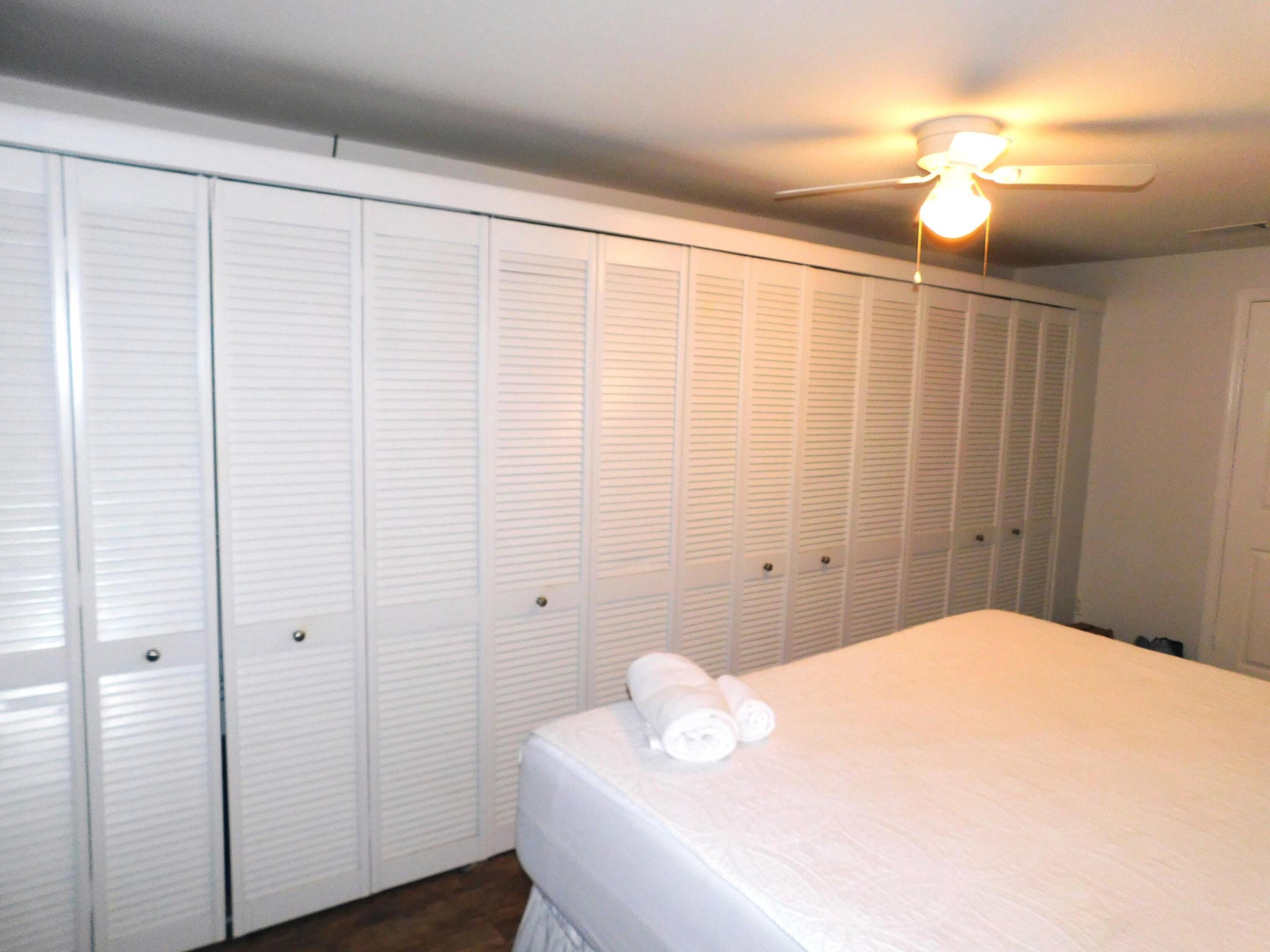 1367 Elmbank Way Property Photo 9