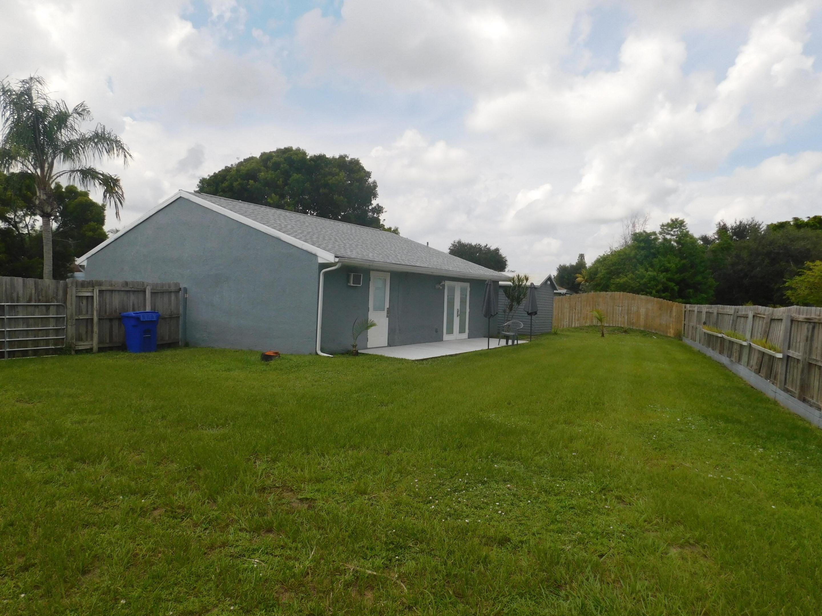 1367 Elmbank Way Property Photo 23