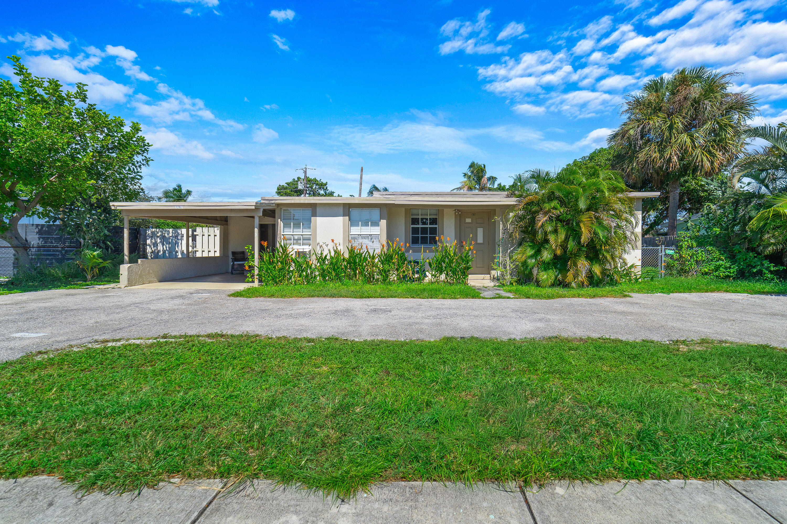 1787 Ne 49th Street Property Photo 1