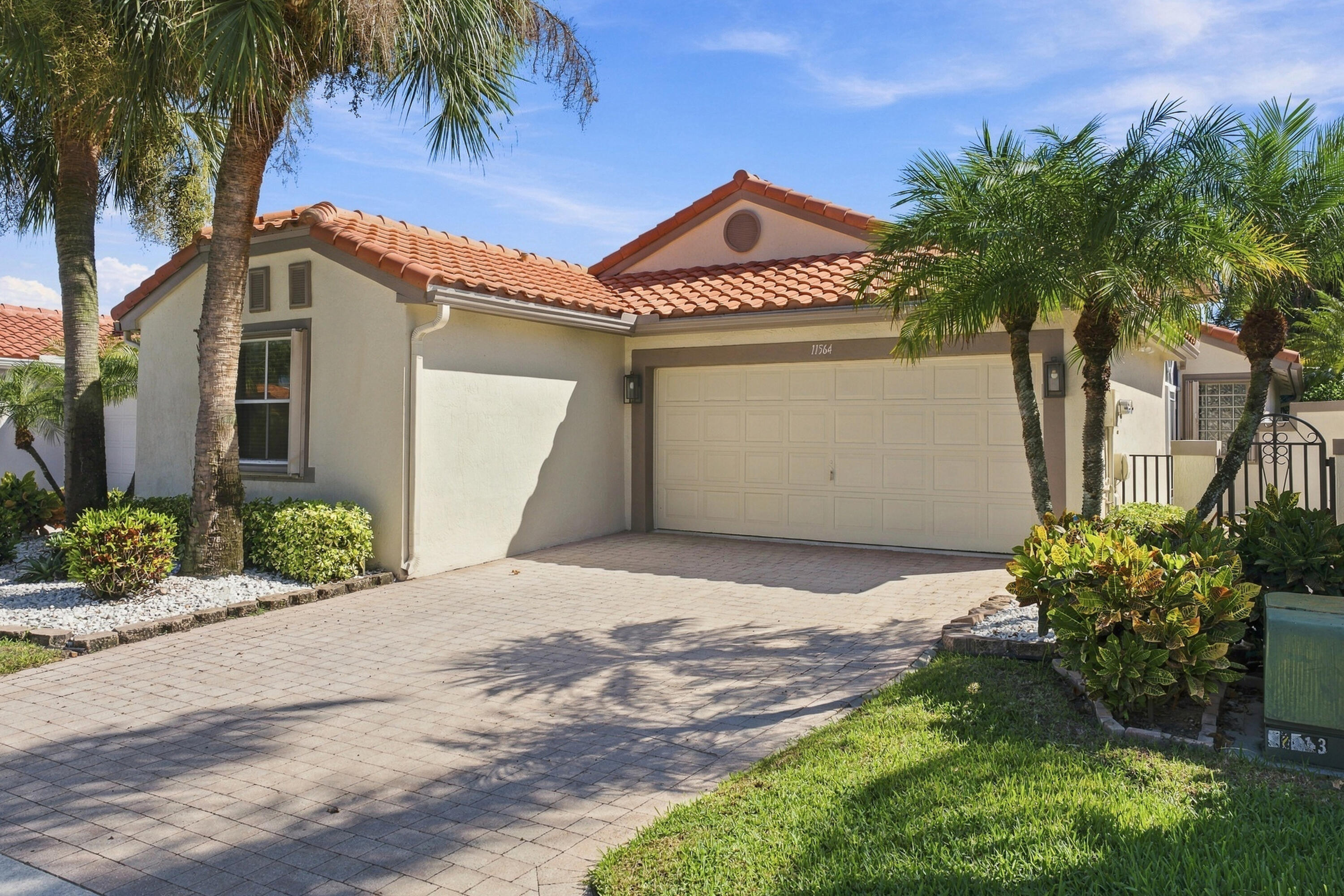 11564 Augustus Drive Property Photo 2