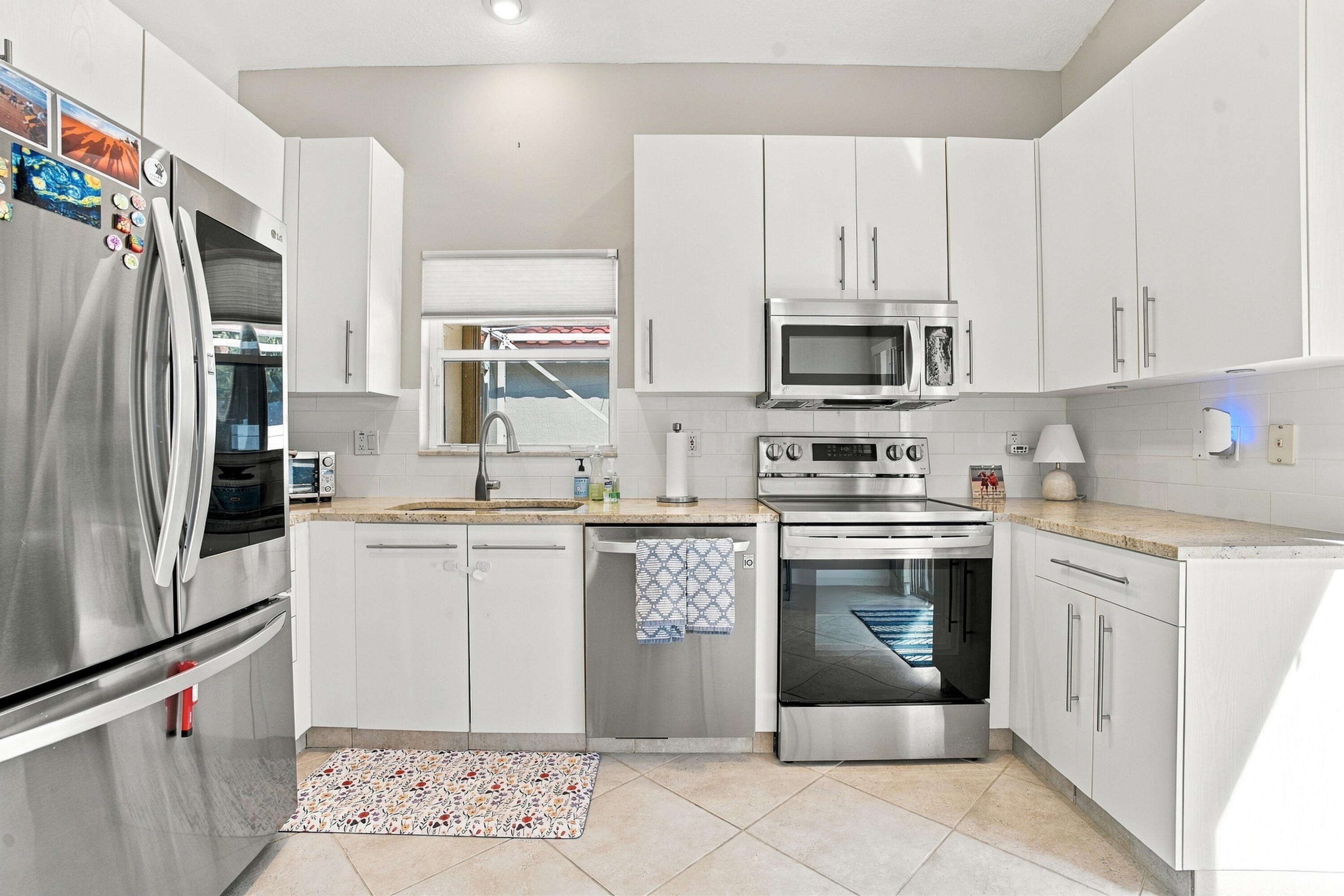 11564 Augustus Drive Property Photo 8