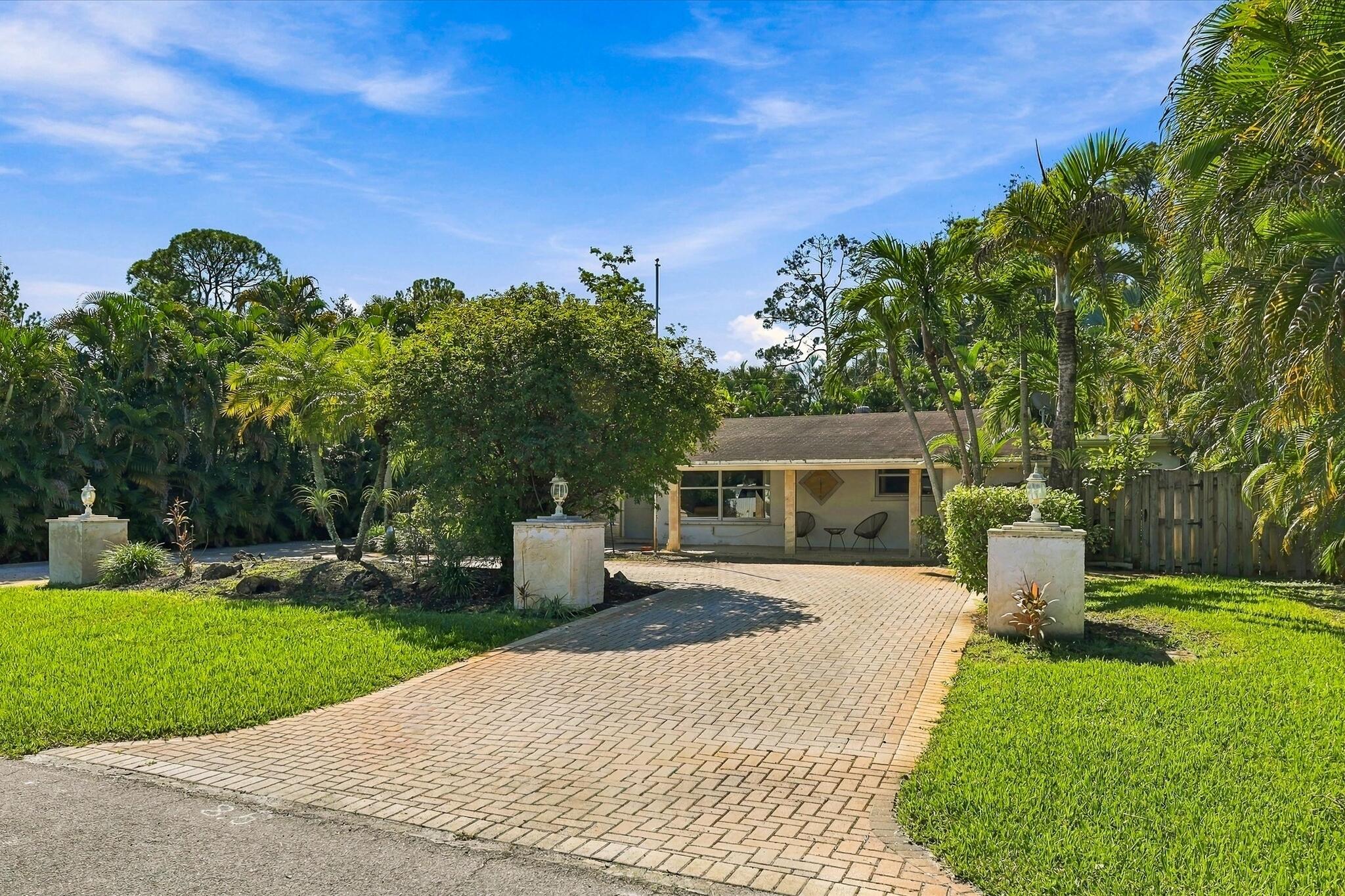 5660 Lee Drive Property Photo 1