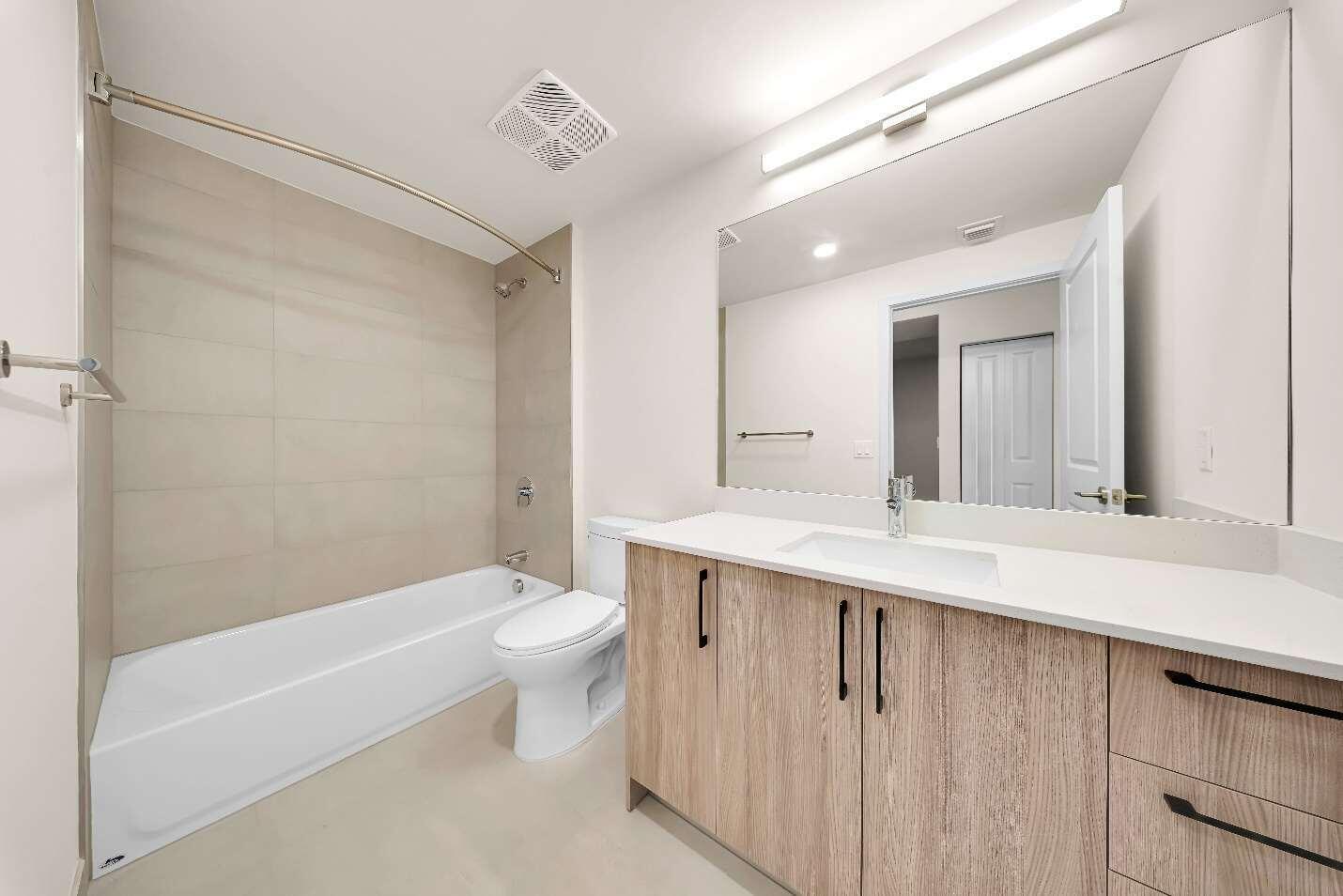 4301 Nw 7th Street Studio Property Photo 4