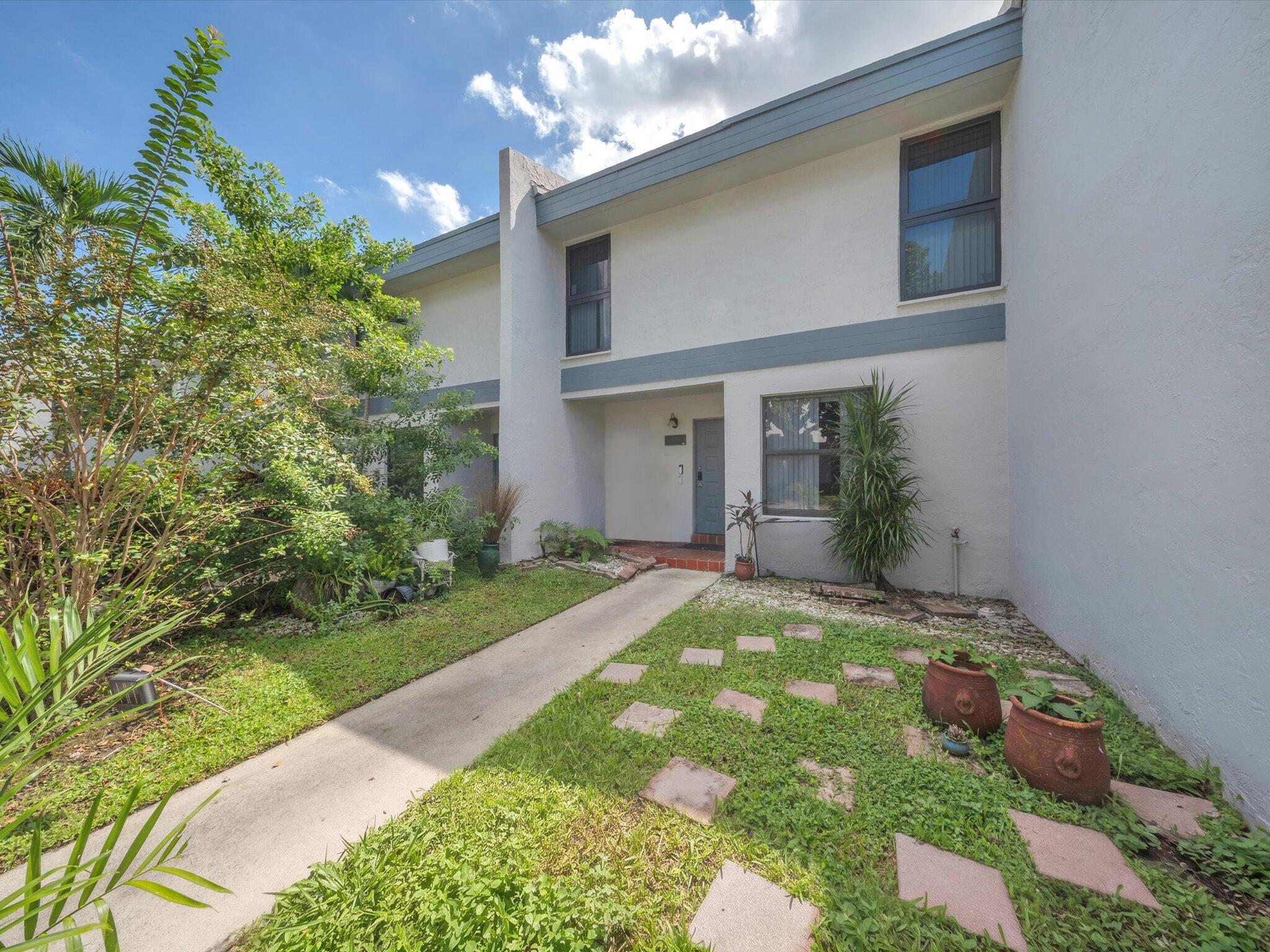 9240 Nw 14th Street Property Photo 1