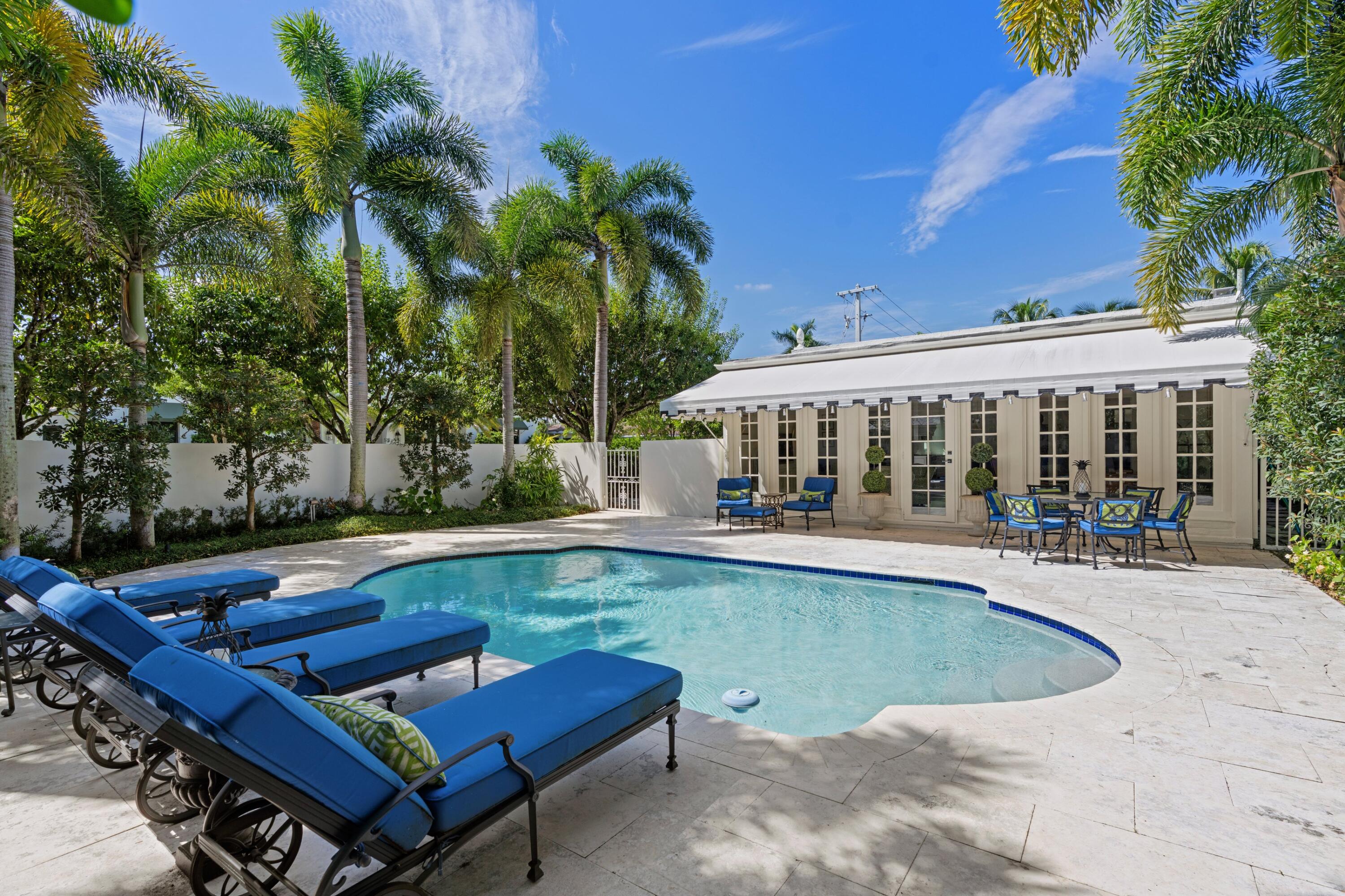 105 NW 7TH Street