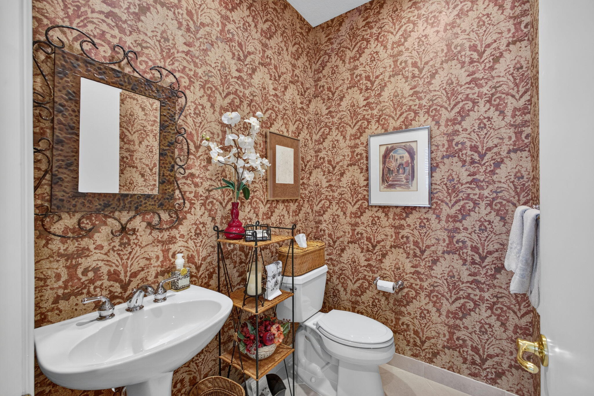 136 Sedona Way Property Photo 37