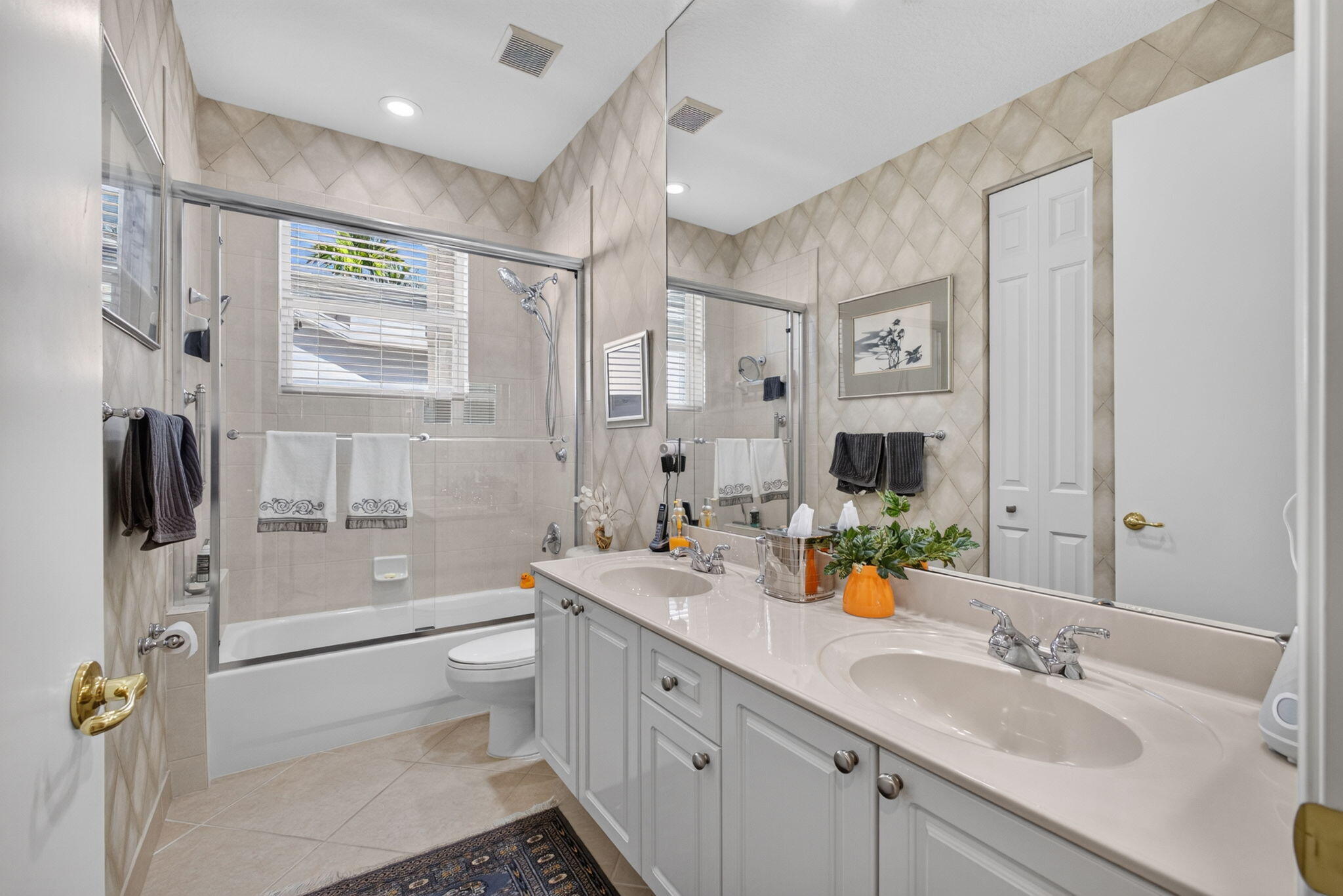 136 Sedona Way Property Photo 43