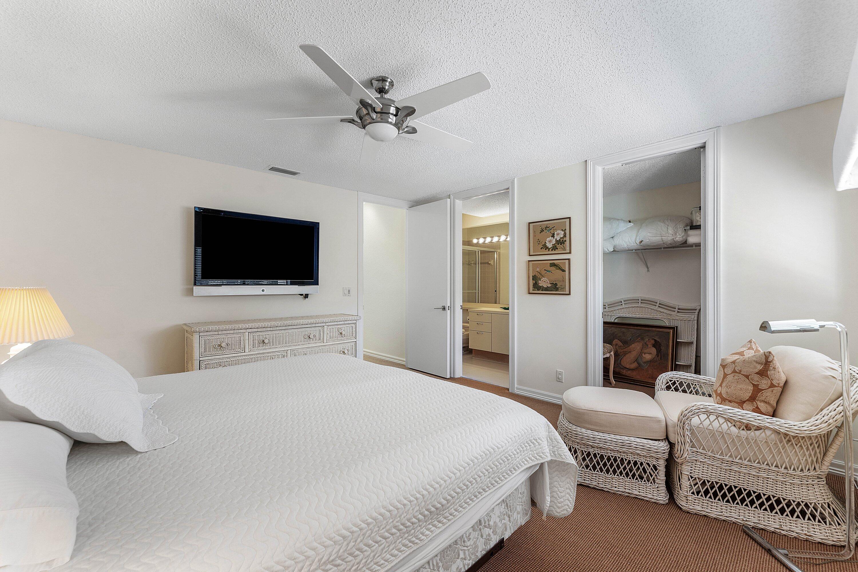 2536 Sheltingham Drive Property Photo 27