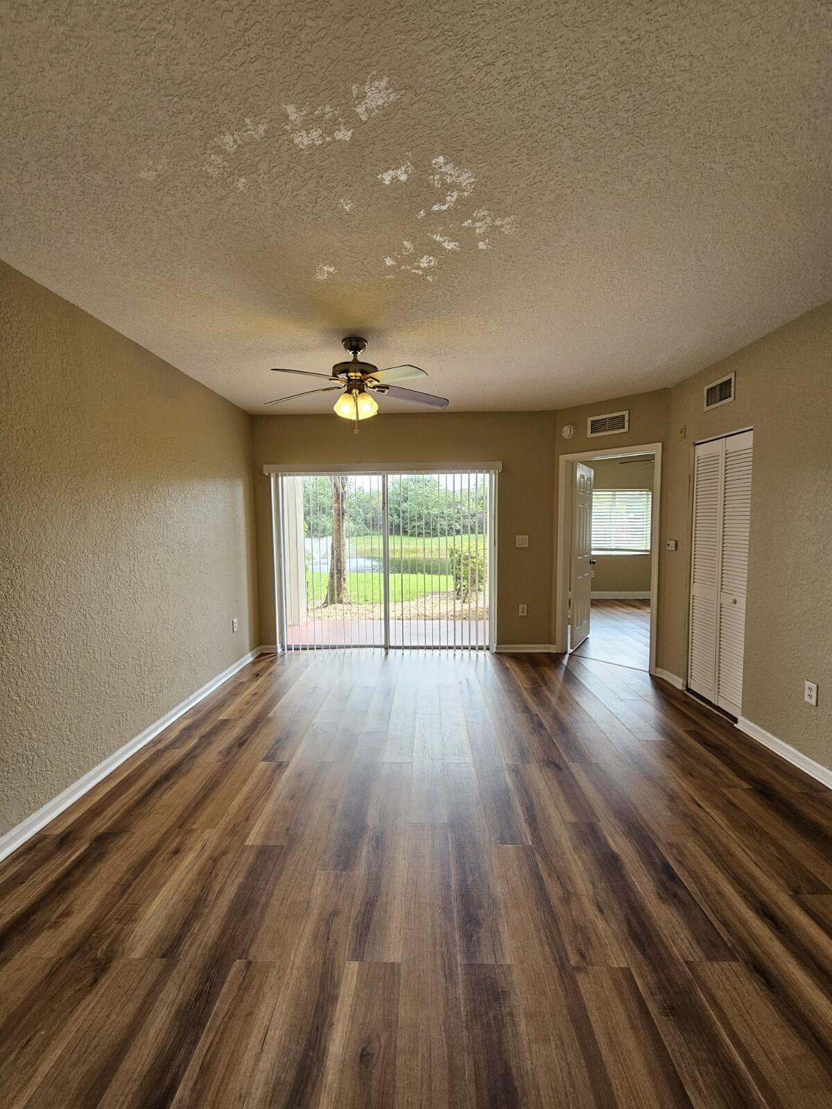 1063 GOLDEN LAKES Boulevard 311