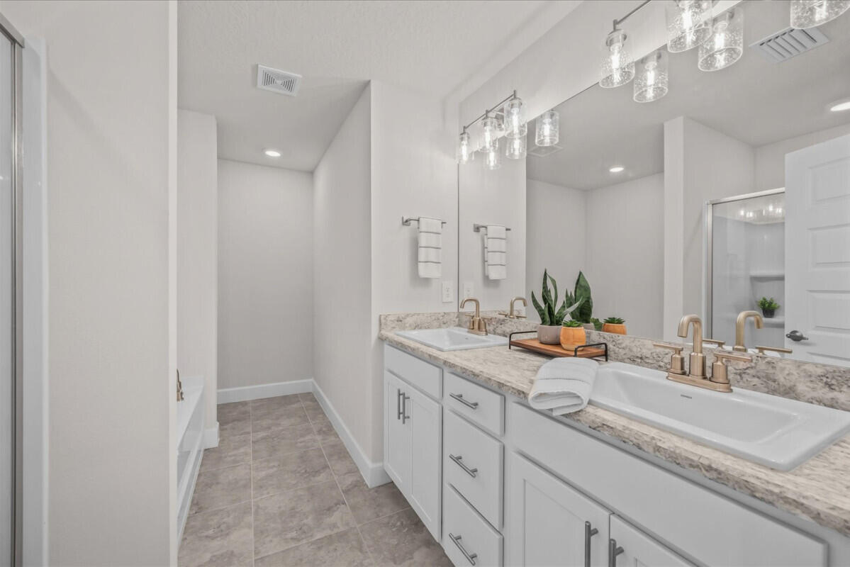 5216 Vespera Street Property Photo 11