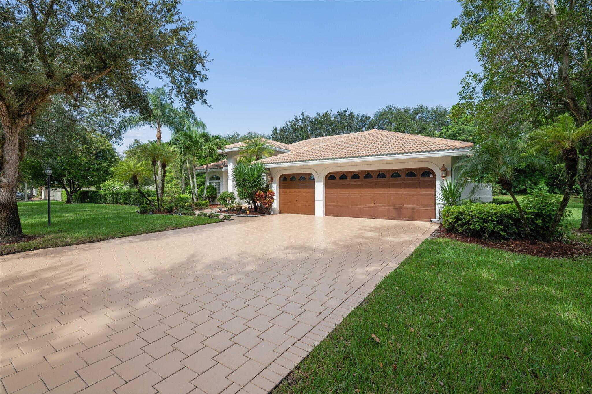 8409 Nw 62nd Place Property Photo 3