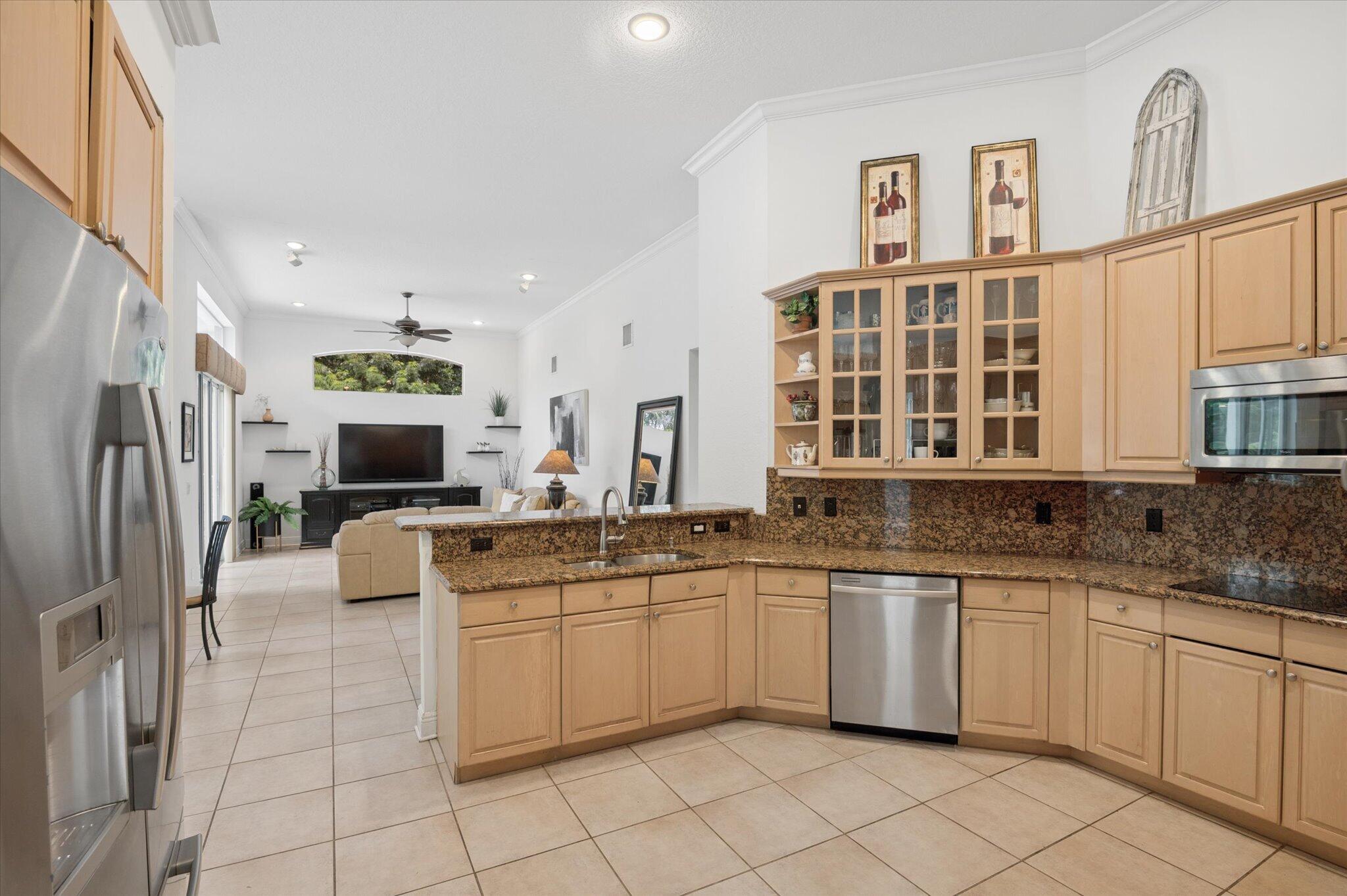 8409 Nw 62nd Place Property Photo 8