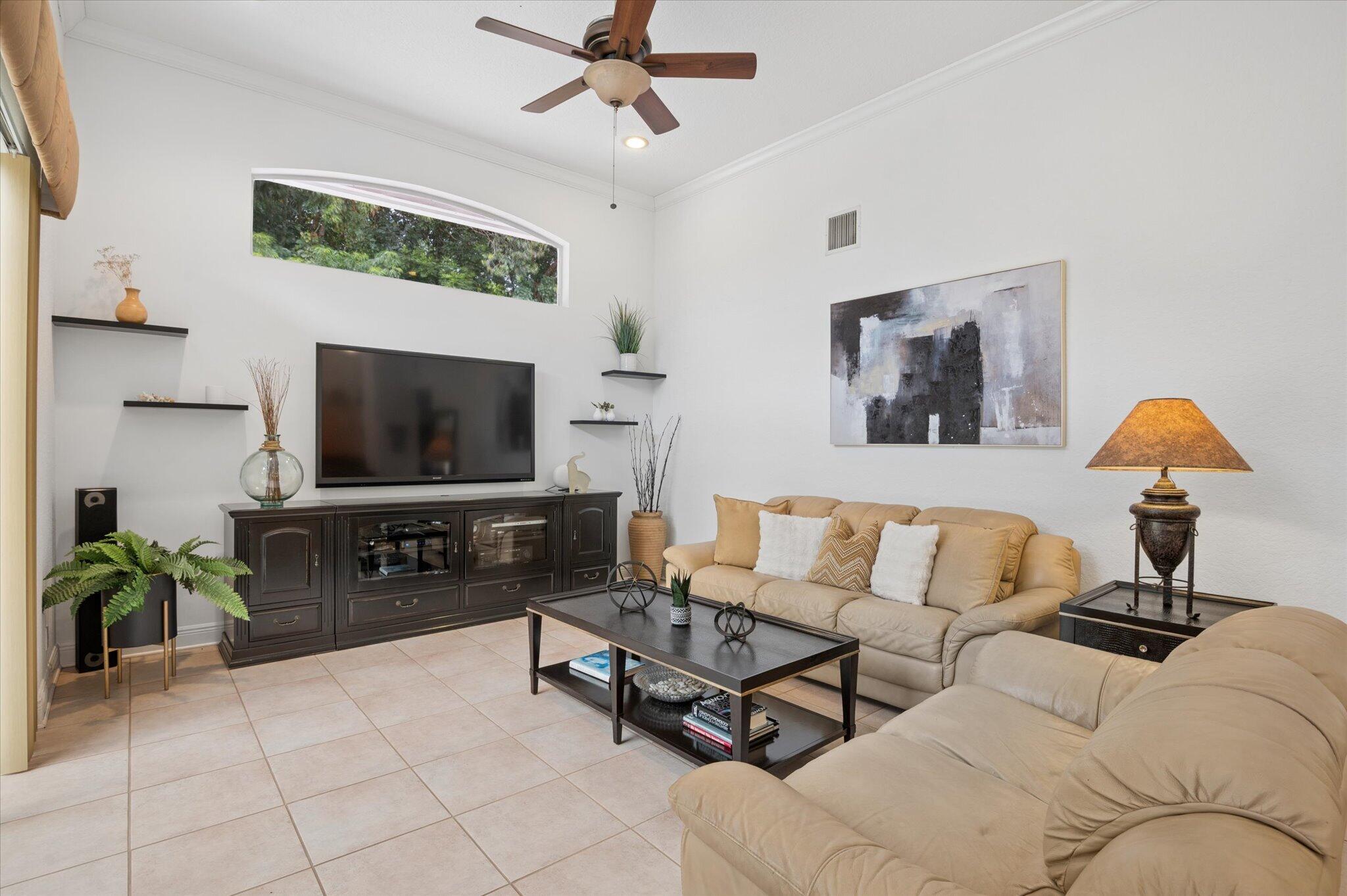 8409 Nw 62nd Place Property Photo 12
