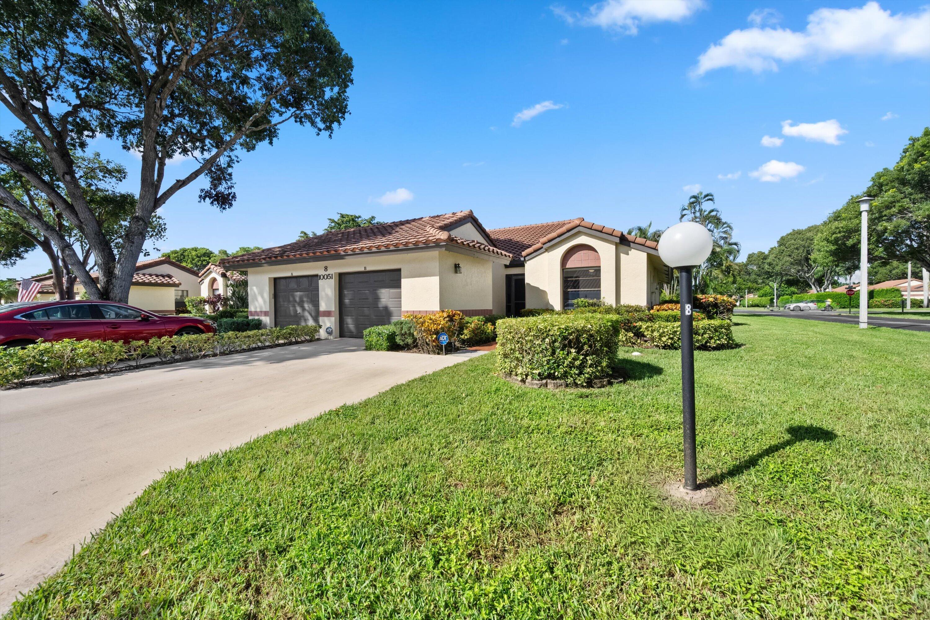 10051 Andrea Lane B Property Photo 1