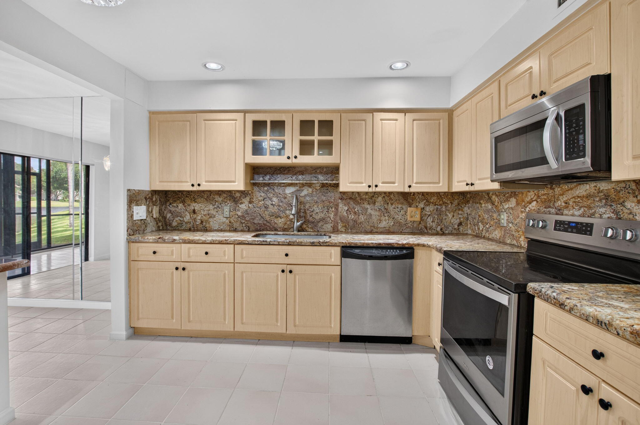 5731 Coach House Circle A Property Photo 7