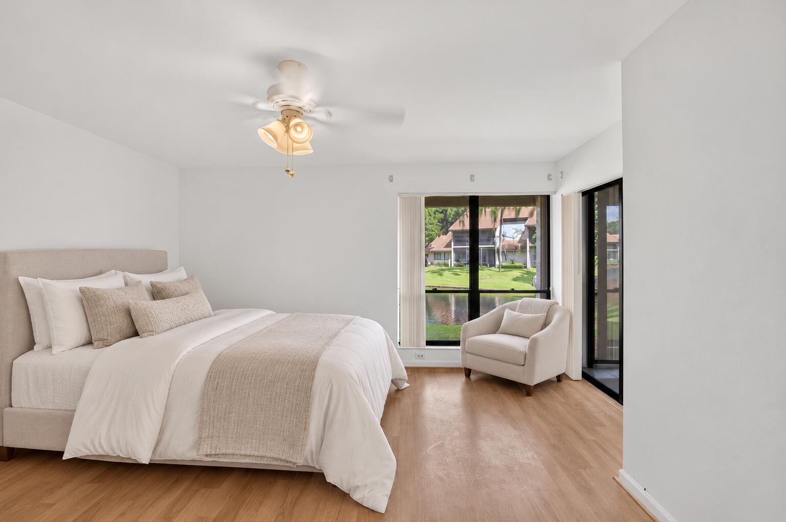 5731 Coach House Circle A Property Photo 10