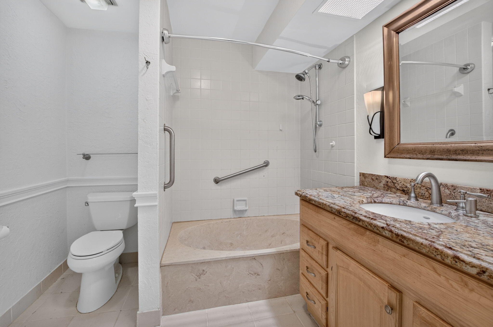 5731 Coach House Circle A Property Photo 14