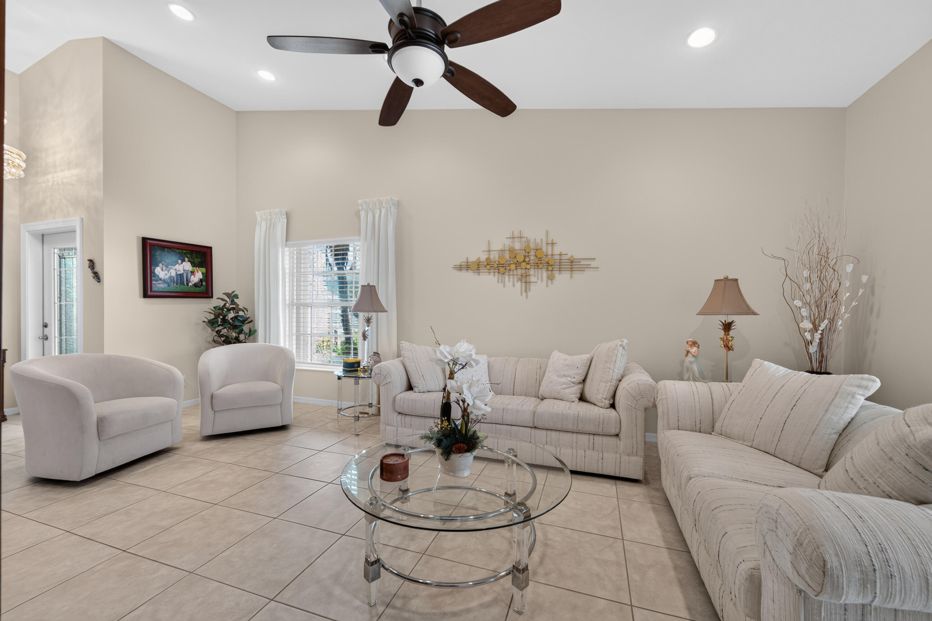 8116 Cormyour Way Property Photo 7
