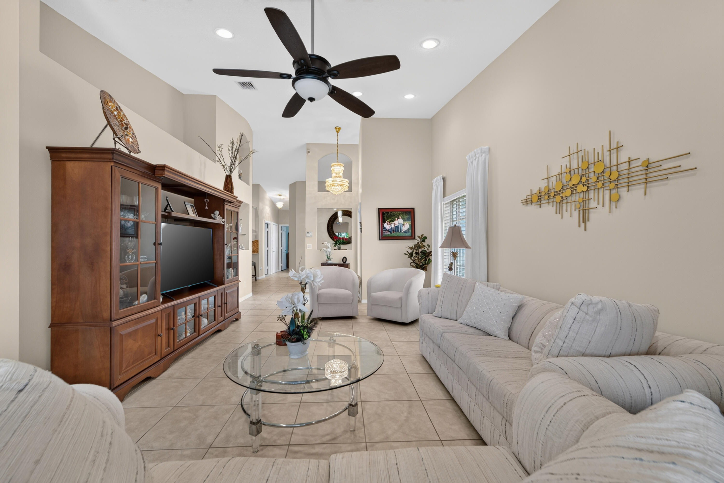 8116 Cormyour Way Property Photo 9
