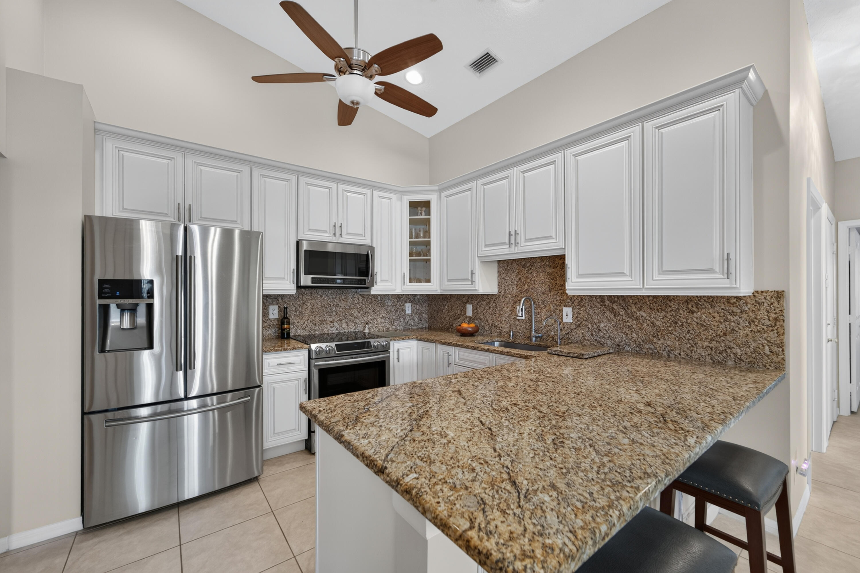 8116 Cormyour Way Property Photo 12